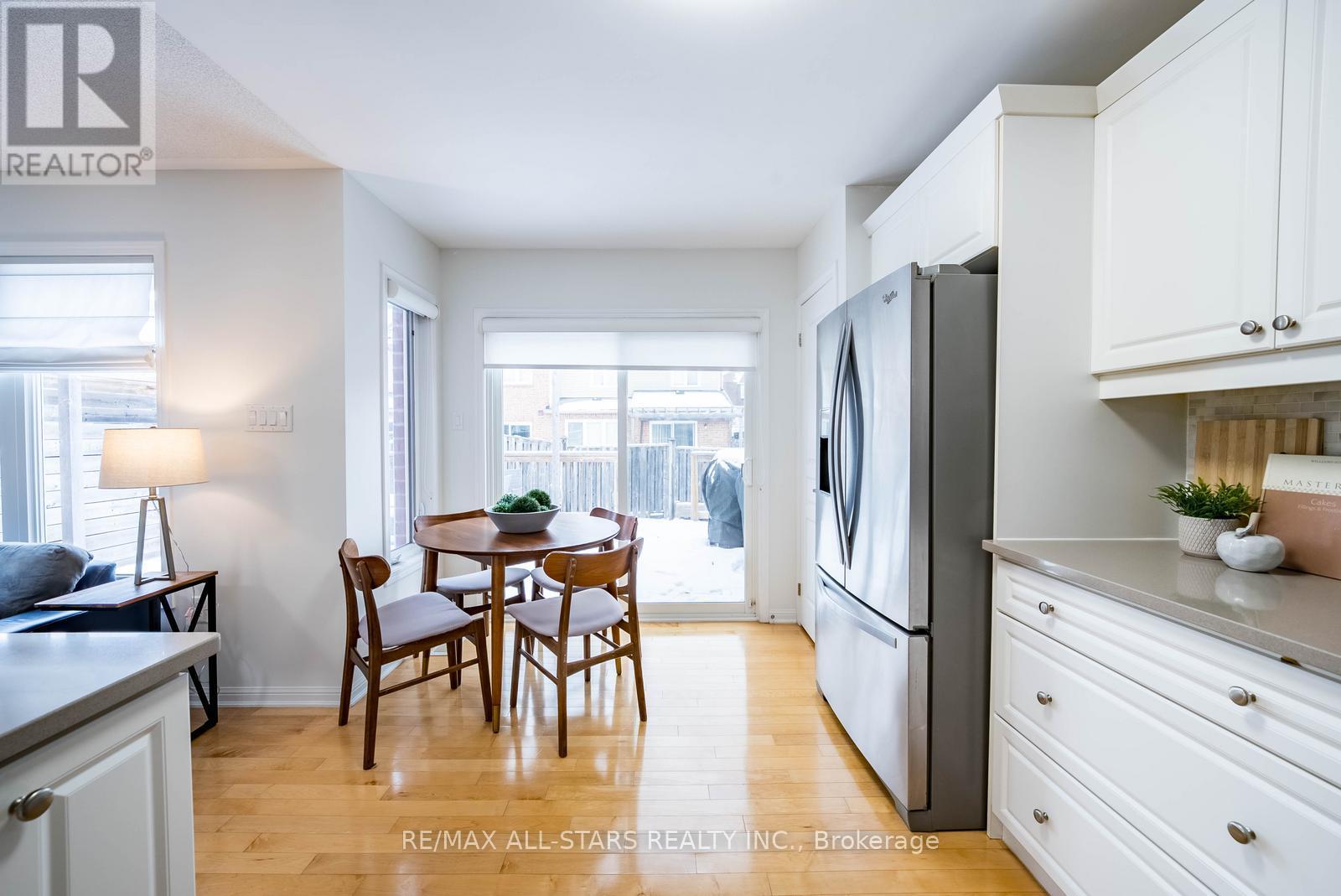 54 Gladys Clarkson Drive, Whitchurch-Stouffville, Ontario  L4A 0Z6 - Photo 9 - N12602220