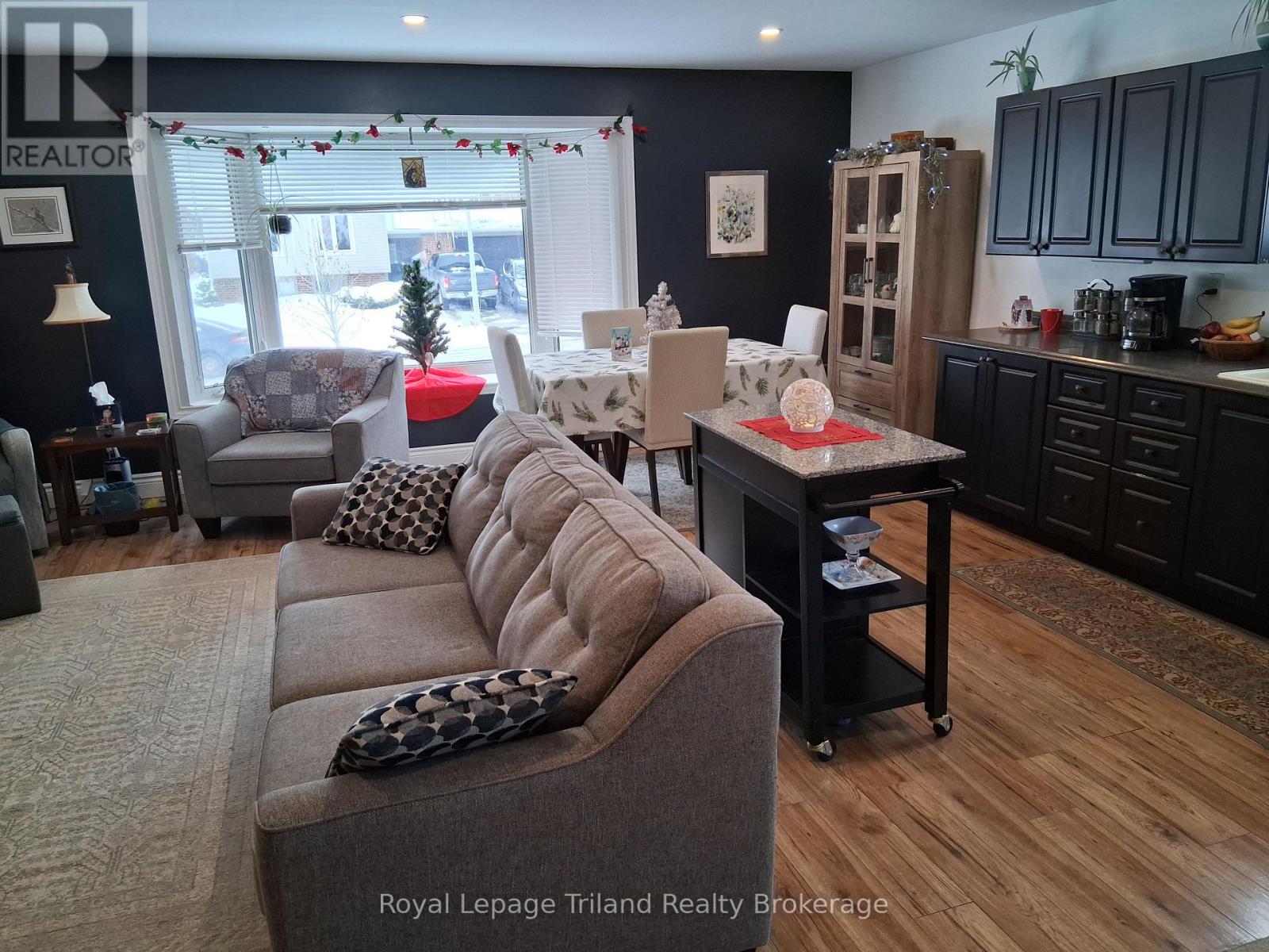 92 Keats Drive, Woodstock (Woodstock - South), Ontario  N4S 8B8 - Photo 6 - X12577820