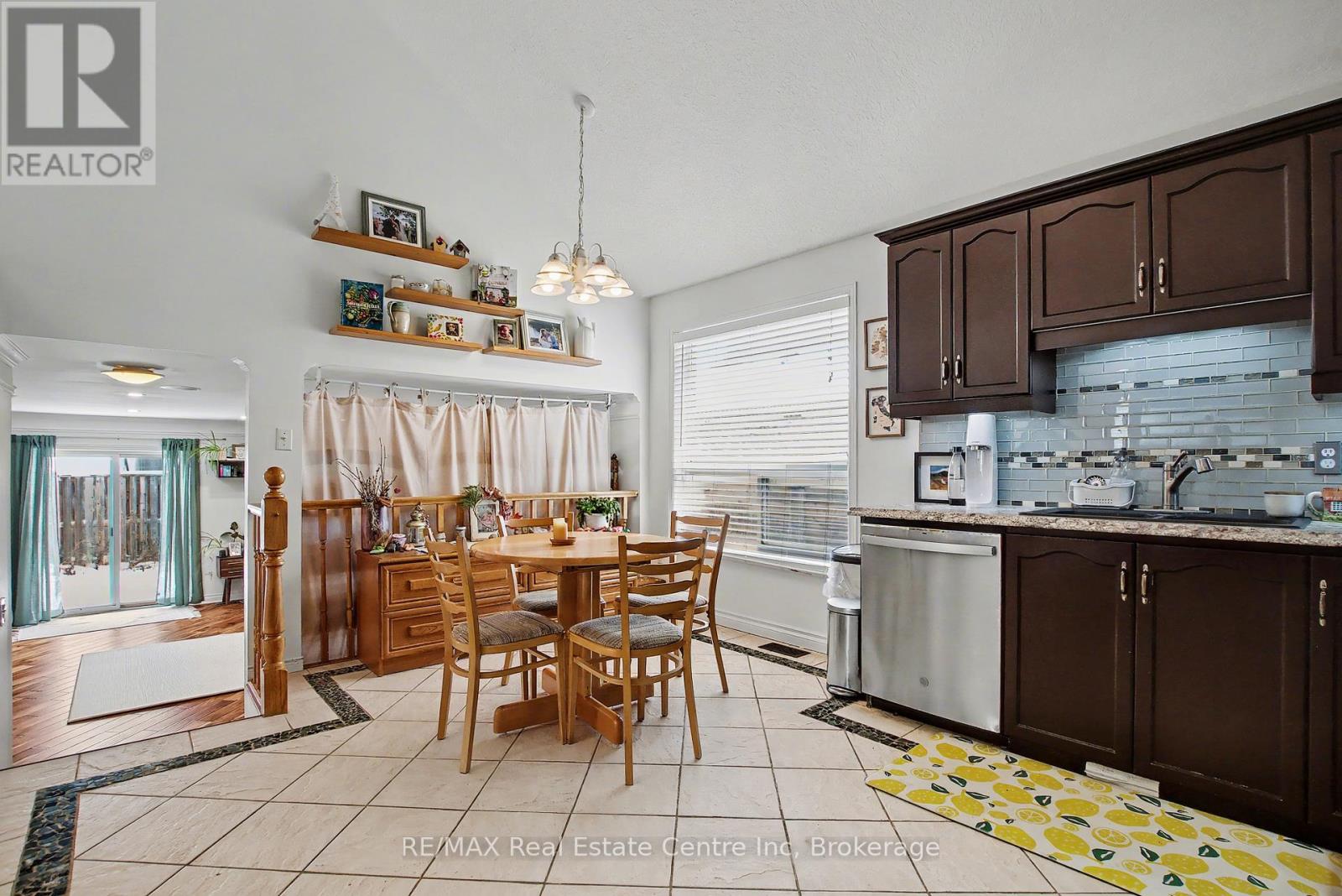 373 Starwood Drive, Guelph, Ontario  N1E 7A2 - Photo 8 - X12590552