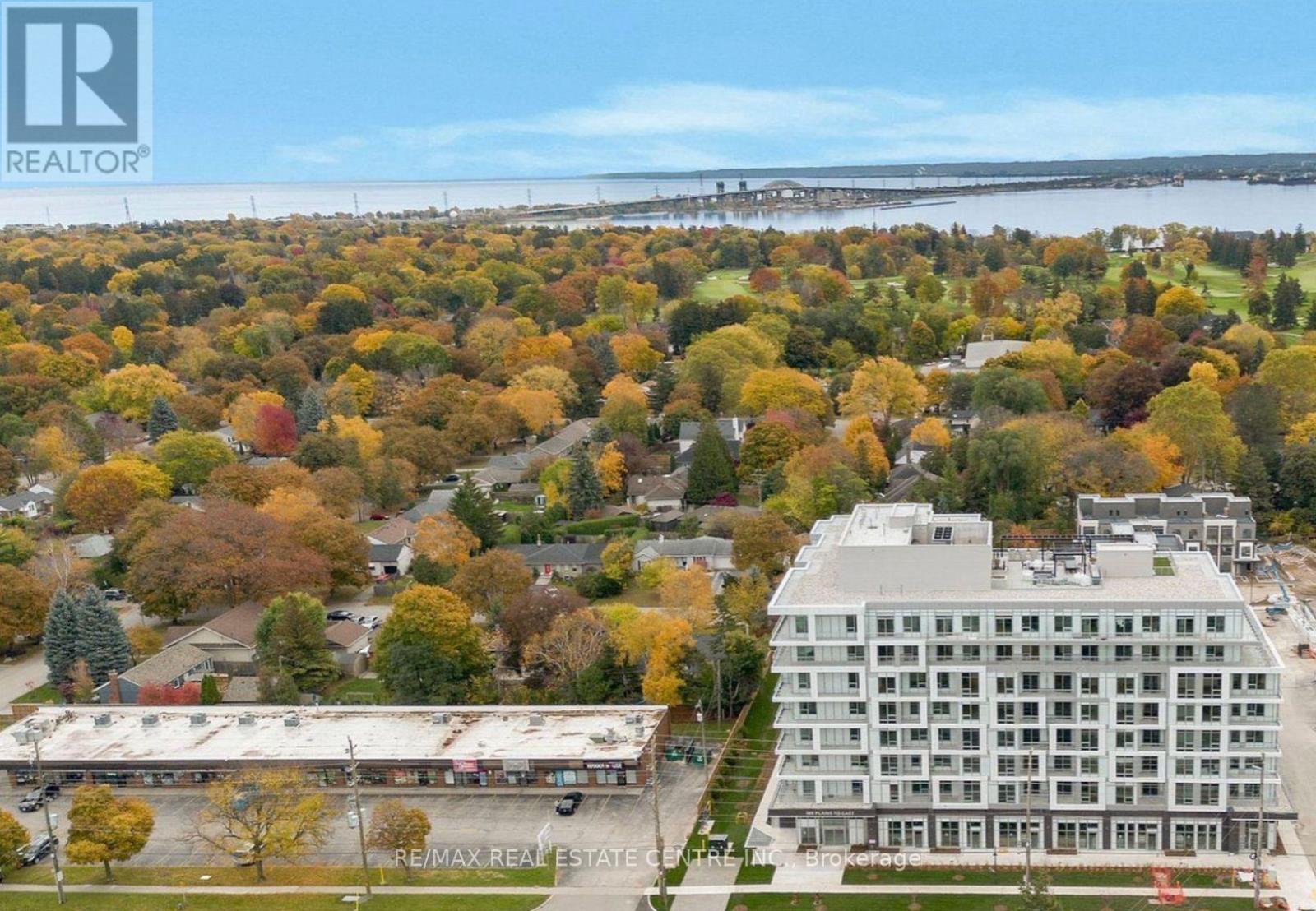 500 PLAINS ROAD, Burlington, Ontario