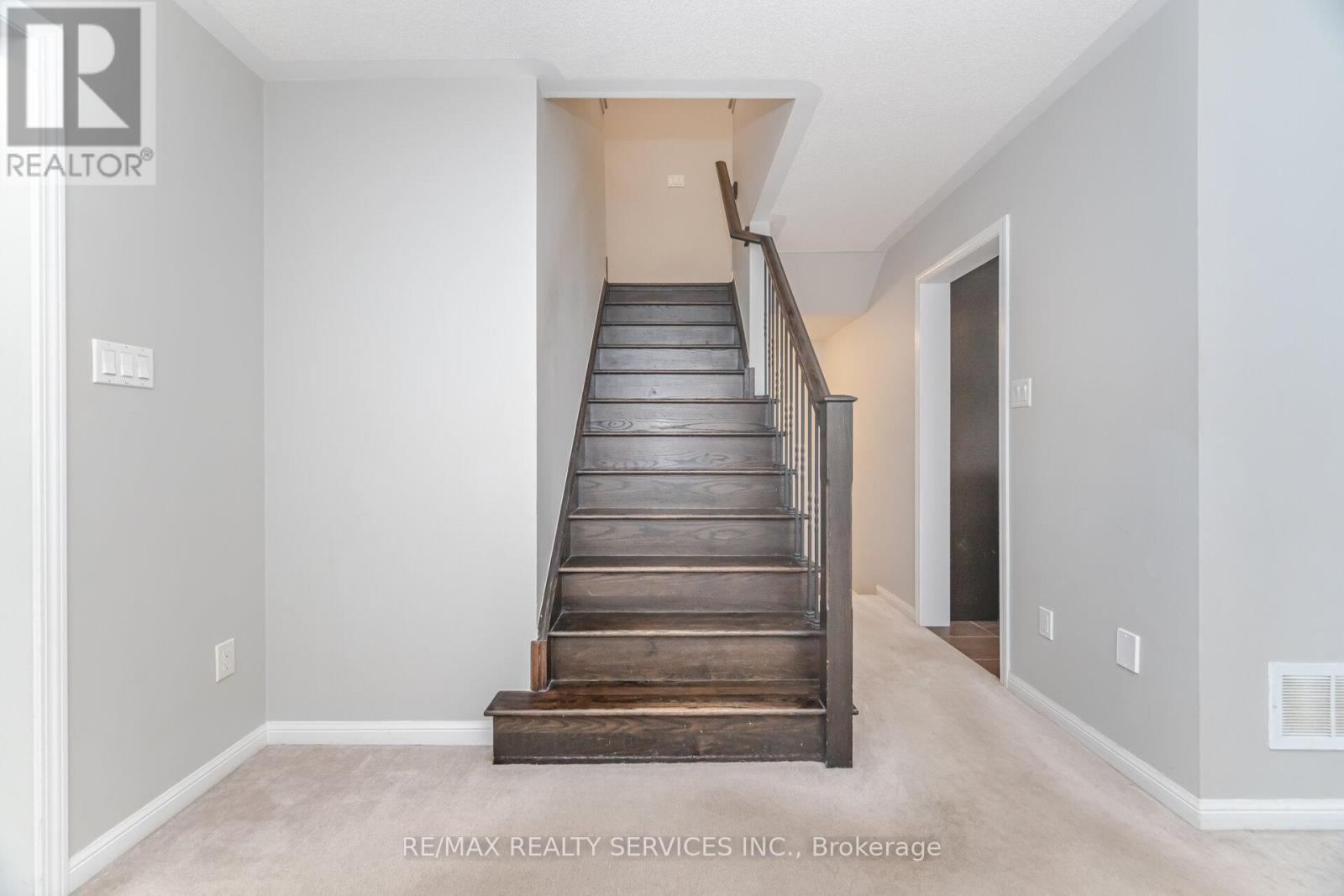 278 Gleave Terrace, Milton, Ontario  L9T 8N9 - Photo 25 - W12602178