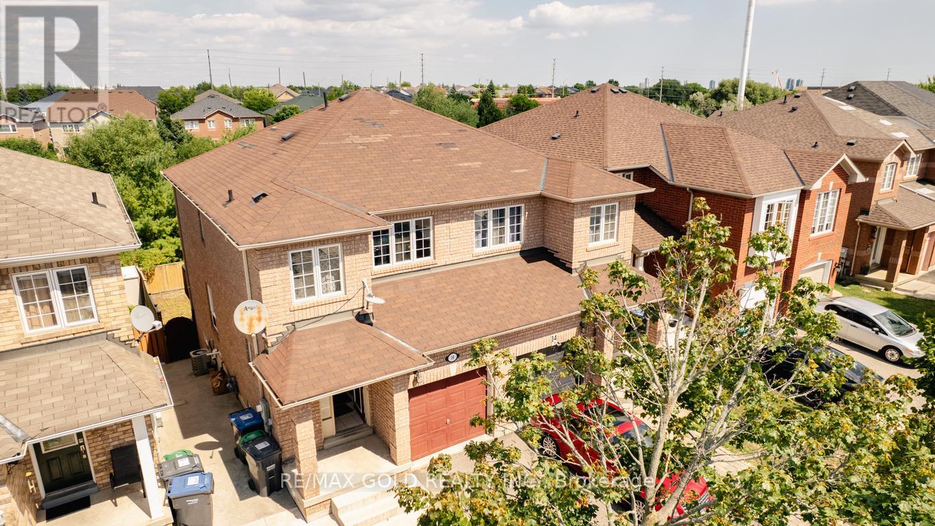 16 Lonestar Crescent, Brampton, Ontario  L7A 2H9 - Photo 14 - W12602200