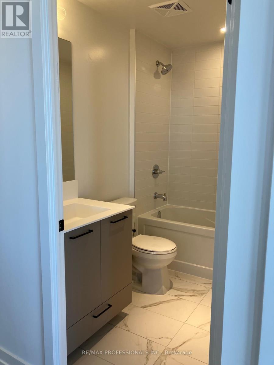 404 - 10 Lagerfeld Drive, Brampton, Ontario  L7A 0H8 - Photo 13 - W12602208