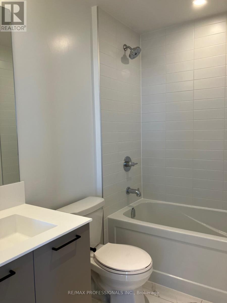 404 - 10 Lagerfeld Drive, Brampton, Ontario  L7A 0H8 - Photo 14 - W12602208