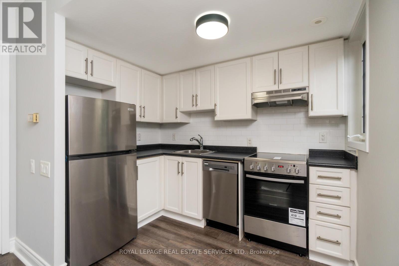 79 - 9 Windermere Avenue, Toronto, Ontario  M6S 5A4 - Photo 11 - W12602236