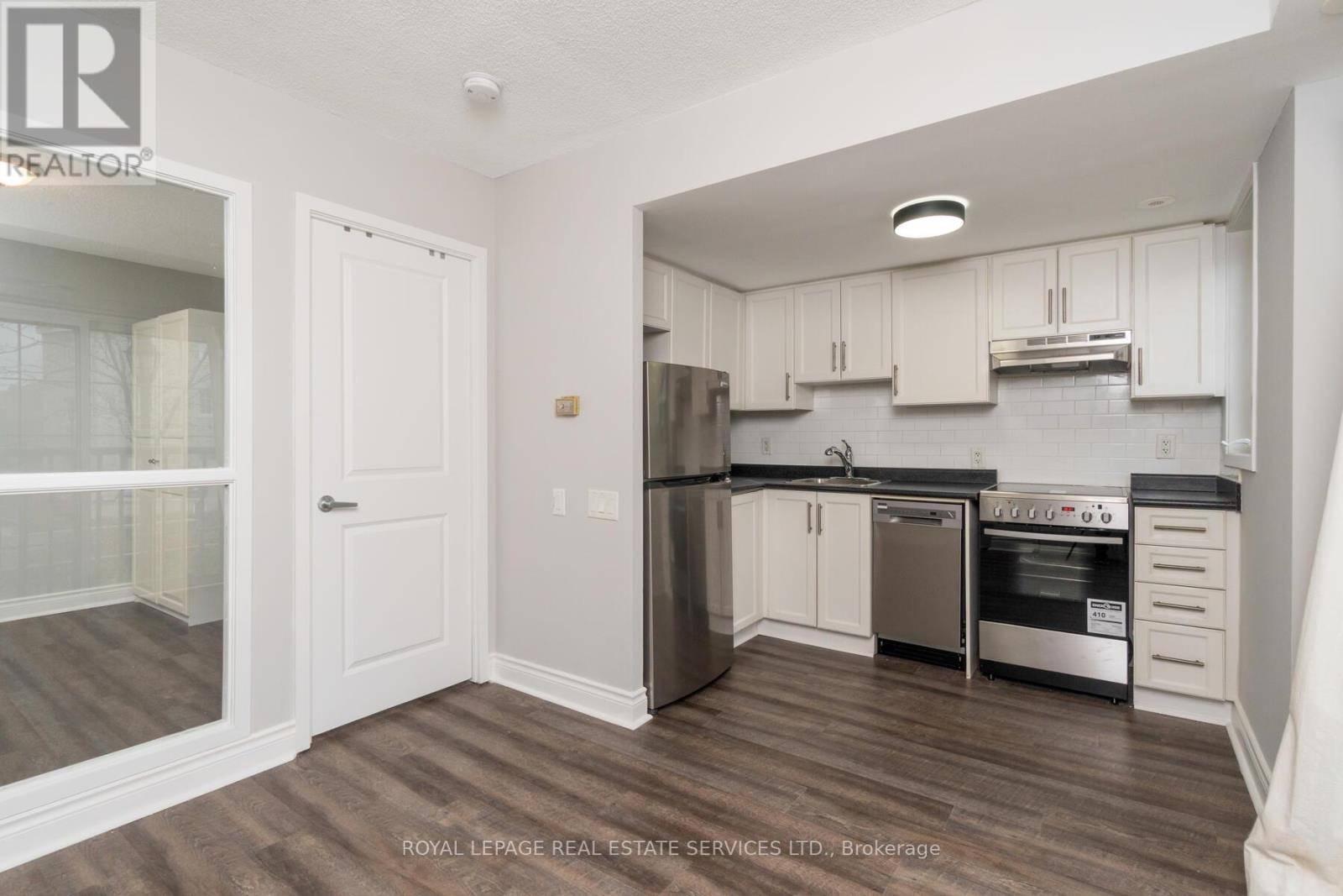 79 - 9 Windermere Avenue, Toronto, Ontario  M6S 5A4 - Photo 12 - W12602236