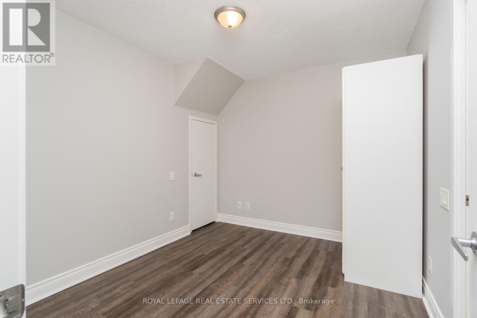 79 - 9 Windermere Avenue, Toronto, Ontario  M6S 5A4 - Photo 16 - W12602236