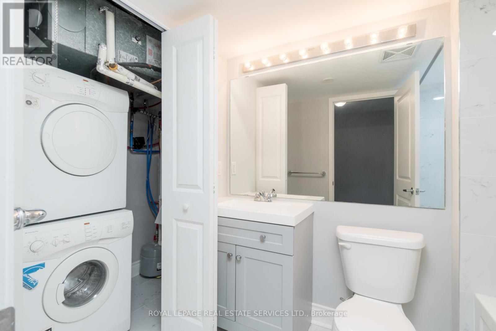 79 - 9 Windermere Avenue, Toronto, Ontario  M6S 5A4 - Photo 21 - W12602236