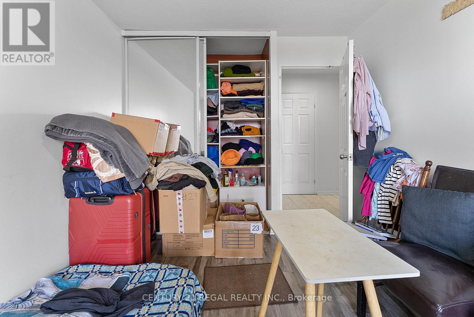 1009 - 18 Knightsbridge Road, Brampton, Ontario  L6T 3X5 - Photo 13 - W12602248