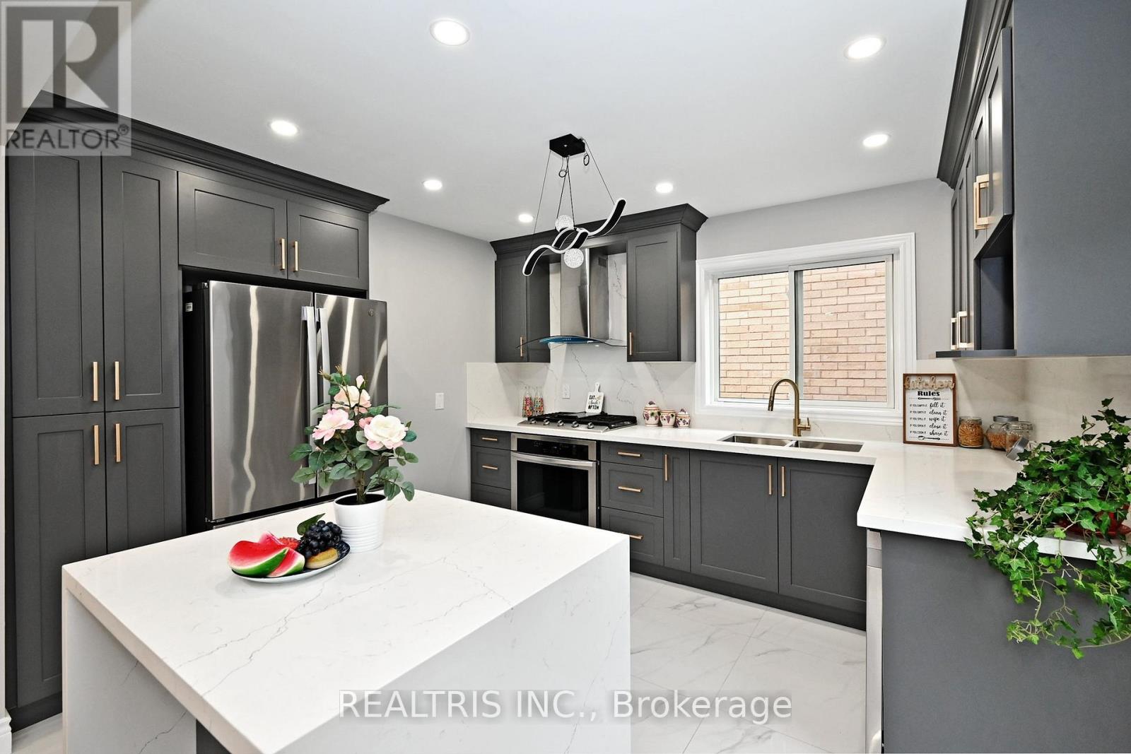 649 Marley Crescent, Milton, Ontario  L9T 5V2 - Photo 14 - W12602260