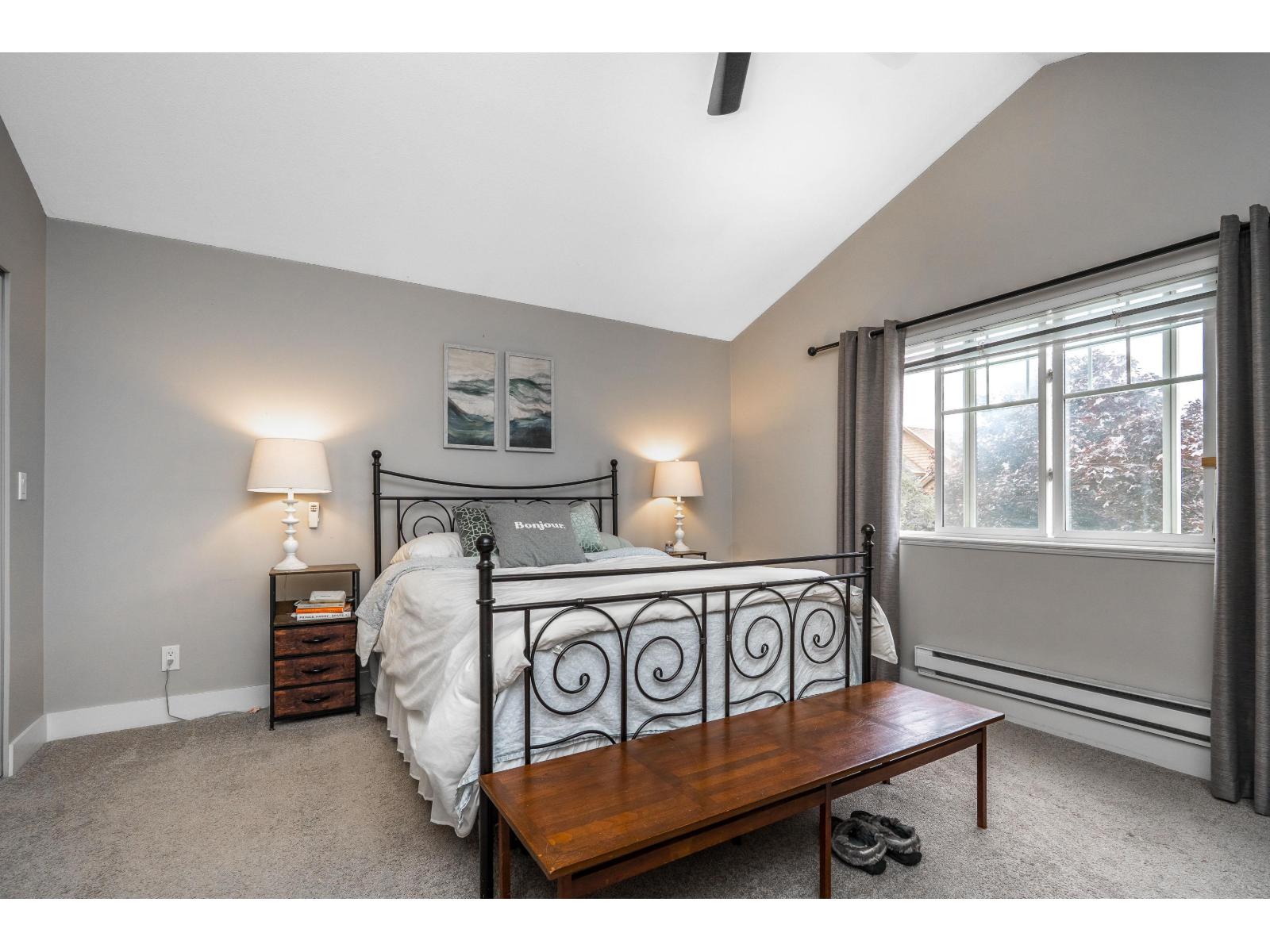 19232 68a Avenue, Surrey, British Columbia V4N 0B6 - Photo 6 - R3072233