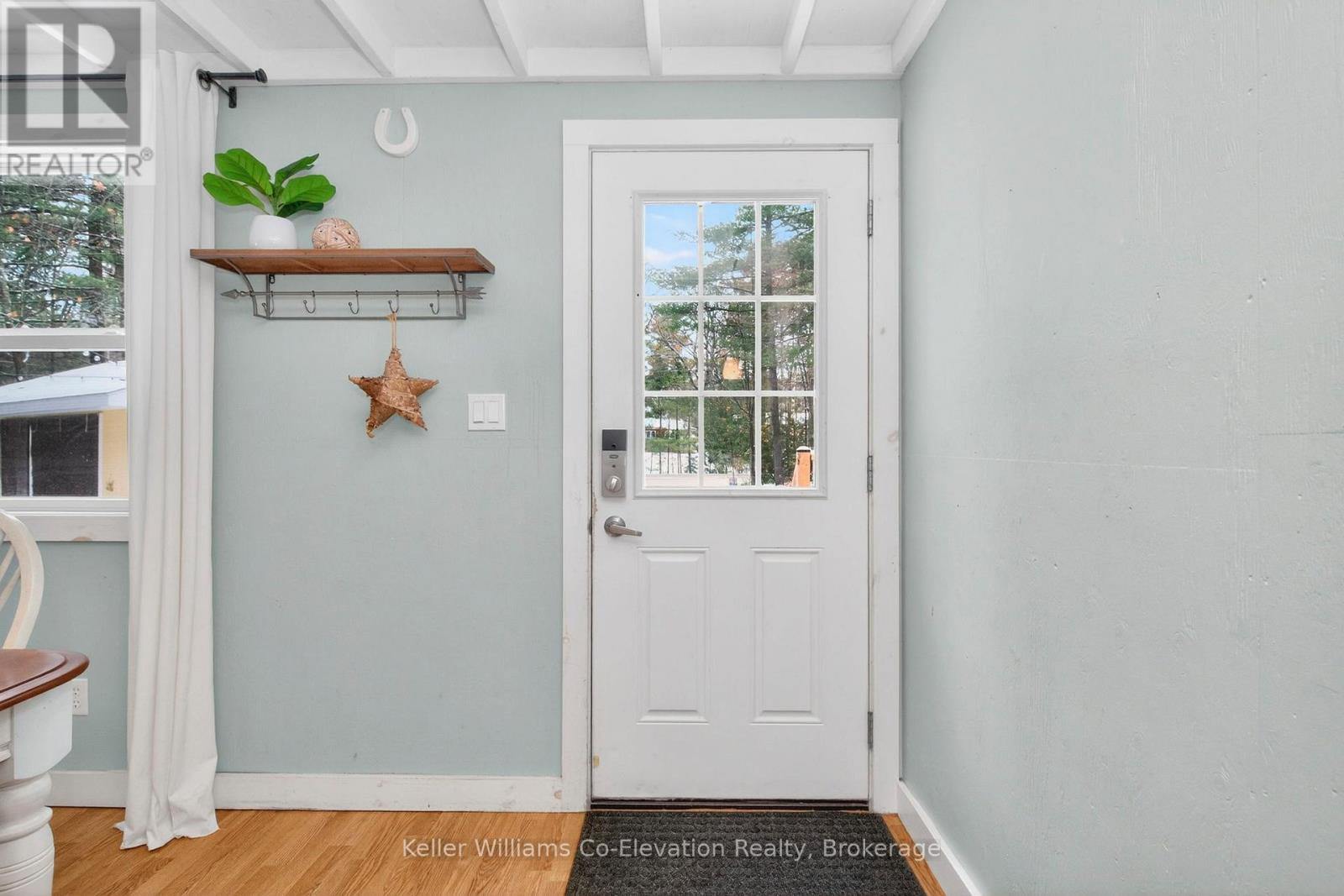 1326 Tiny Beaches Road N, Tiny, Ontario  L9M 0H3 - Photo 7 - S12602382