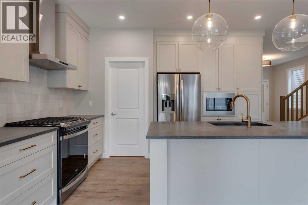 1478 Bayview Point Sw, Airdrie, Alberta  T4B 3N8 - Photo 19 - A2272597