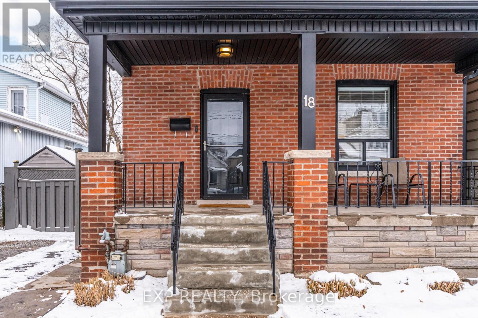 18 East 23rd Street, Hamilton, Ontario  L8V 2W6 - Photo 4 - X12602092