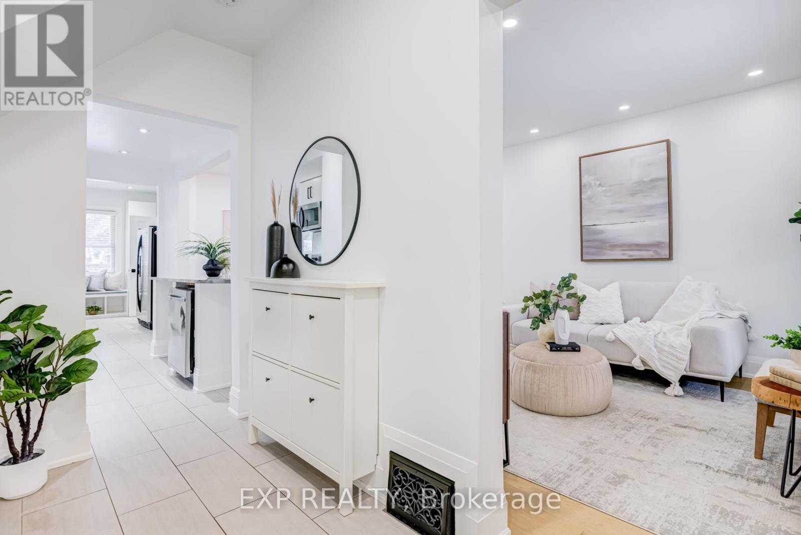 18 East 23rd Street, Hamilton, Ontario  L8V 2W6 - Photo 6 - X12602092