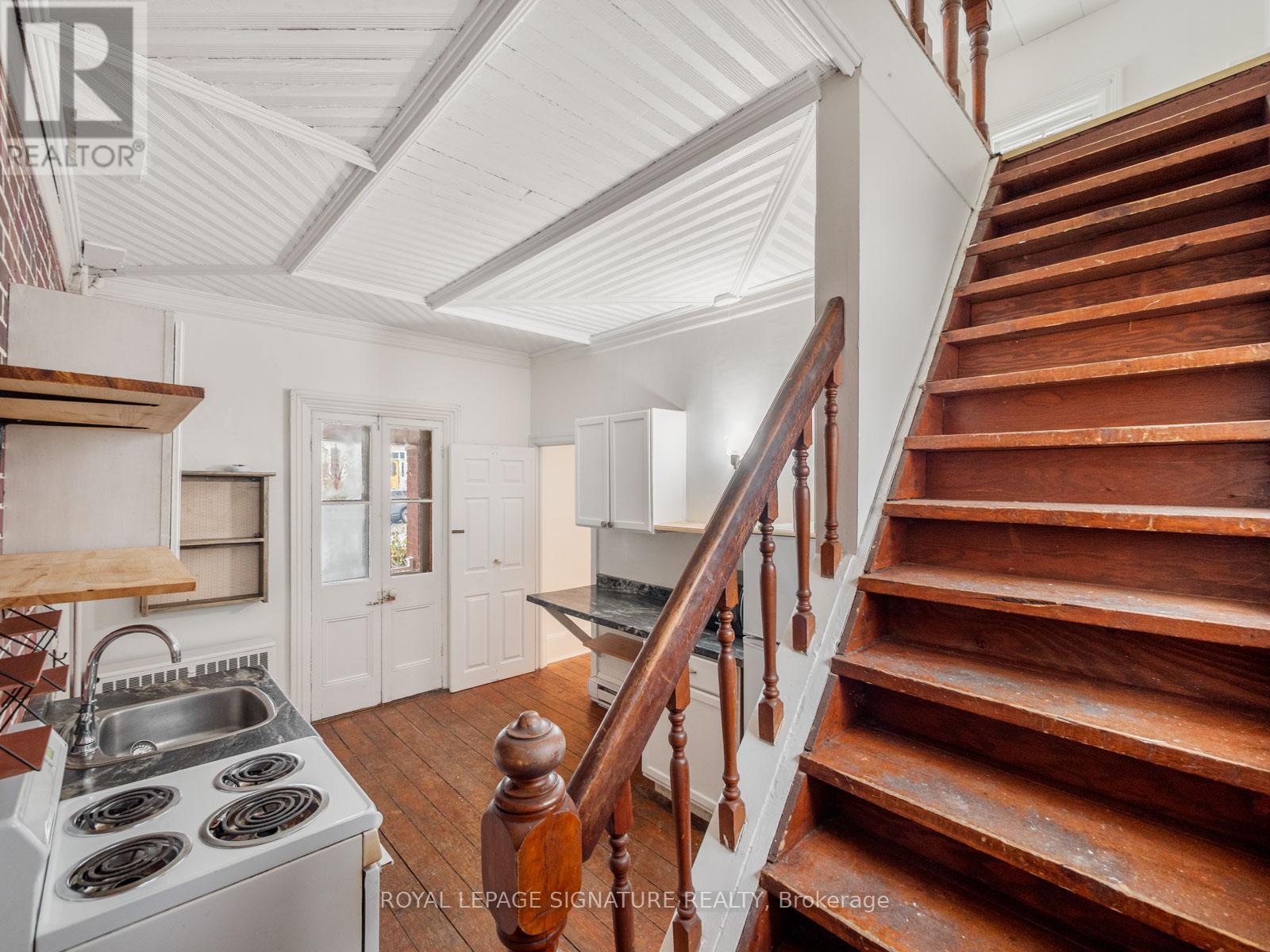 B - 265 College Street, Cobourg, Ontario  K9A 3V1 - Photo 14 - X12602130