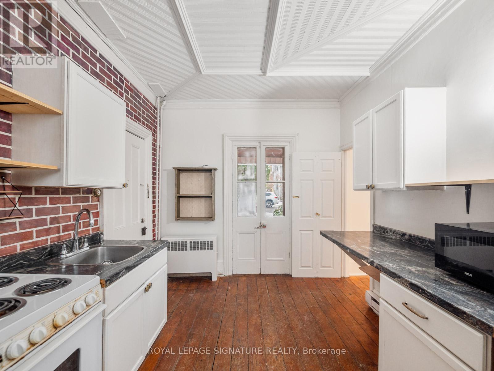 B - 265 College Street, Cobourg, Ontario  K9A 3V1 - Photo 15 - X12602130