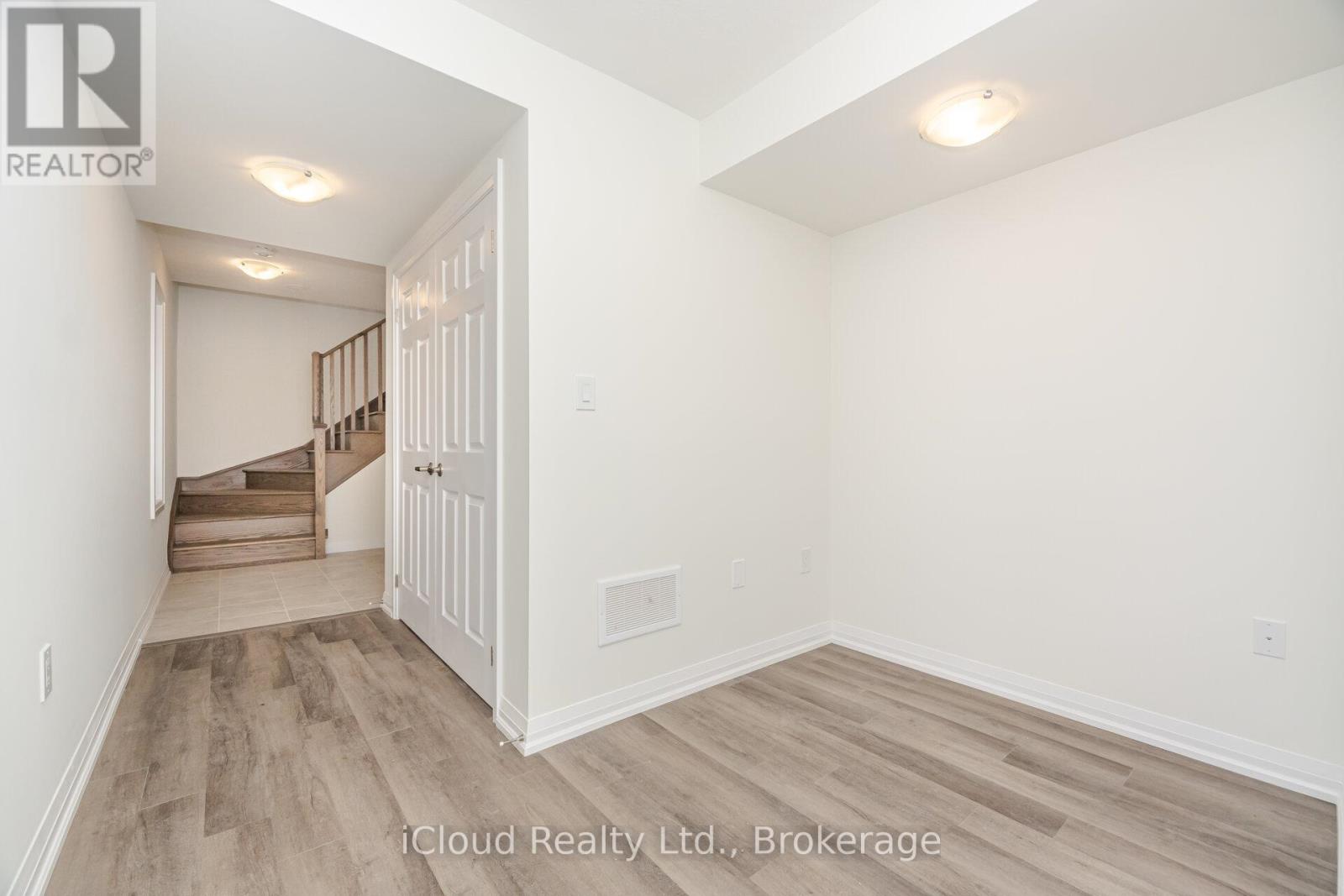 53 Stanley Avenue, Haldimand, Ontario  N3W 0J5 - Photo 41 - X12602140