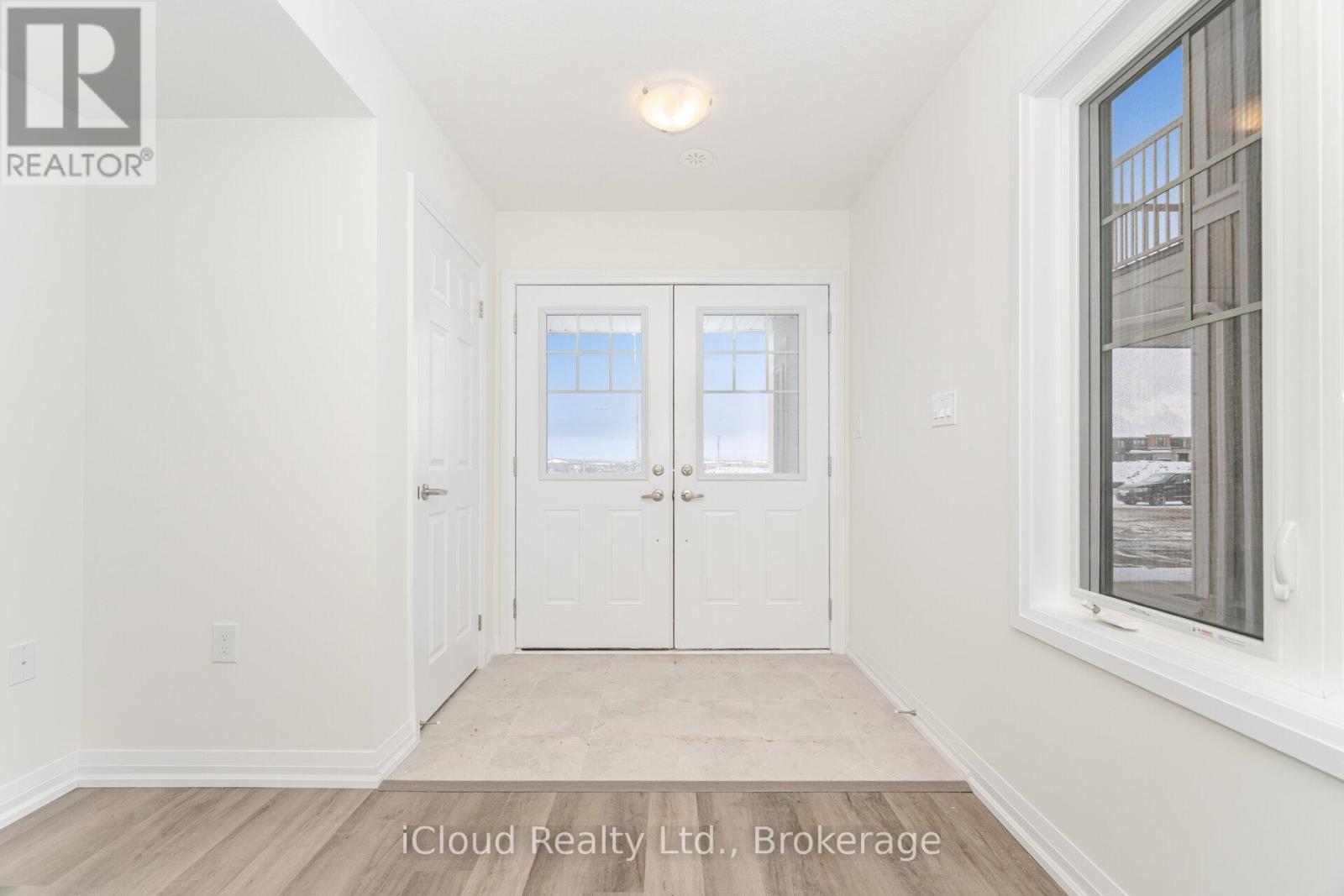 53 Stanley Avenue, Haldimand, Ontario  N3W 0J5 - Photo 6 - X12602140