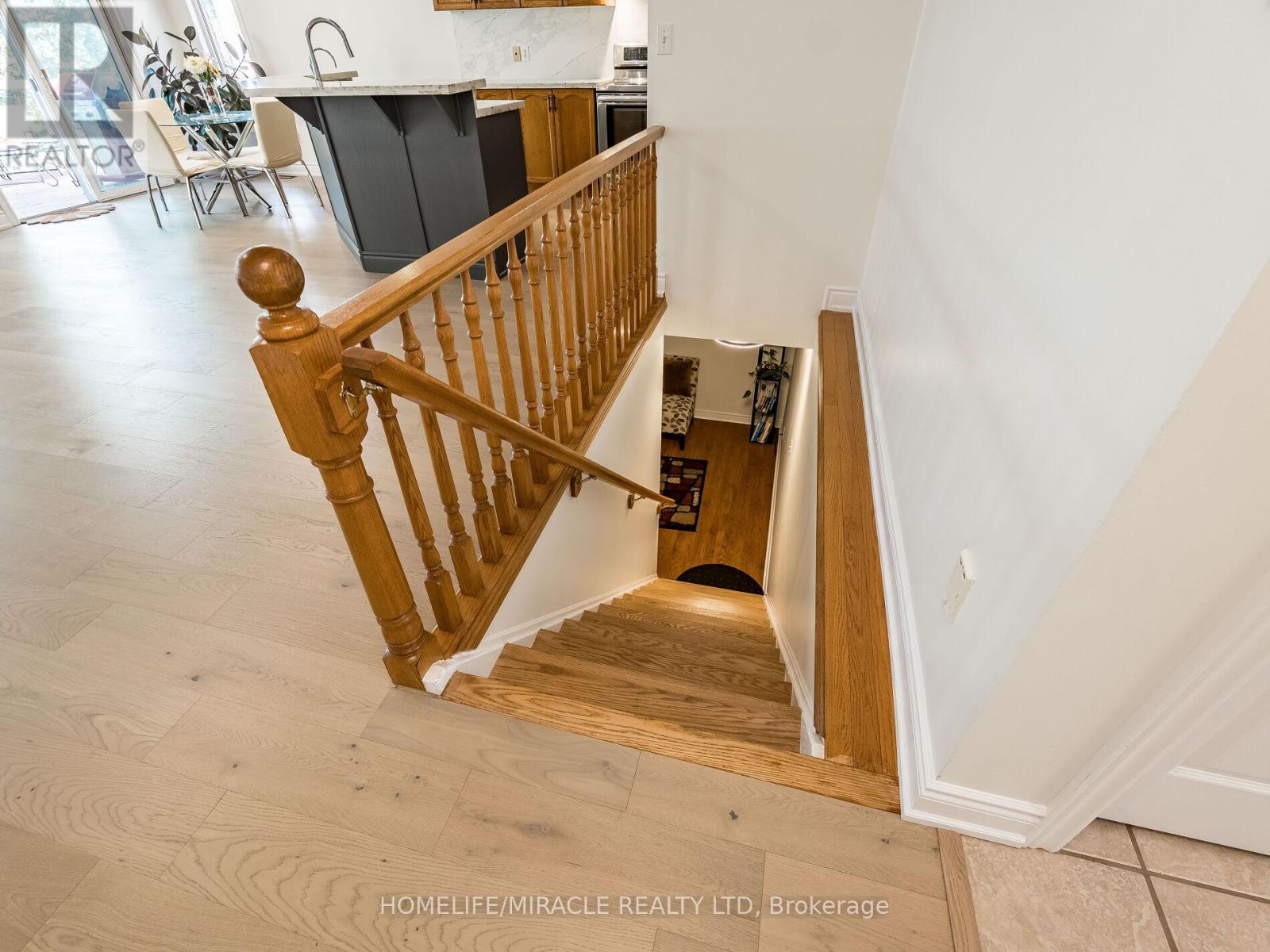 678 Salzburg Drive, Waterloo, Ontario  N2V 2N8 - Photo 10 - X12602228