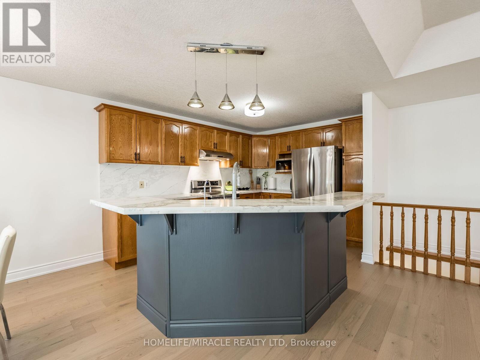 678 Salzburg Drive, Waterloo, Ontario  N2V 2N8 - Photo 18 - X12602228