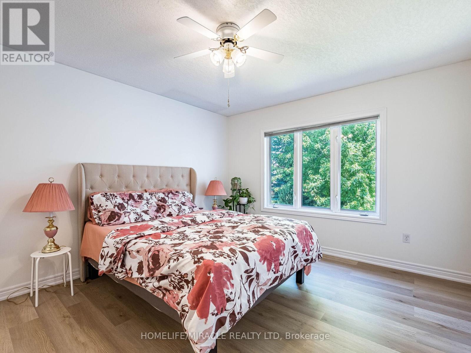 678 Salzburg Drive, Waterloo, Ontario  N2V 2N8 - Photo 20 - X12602228