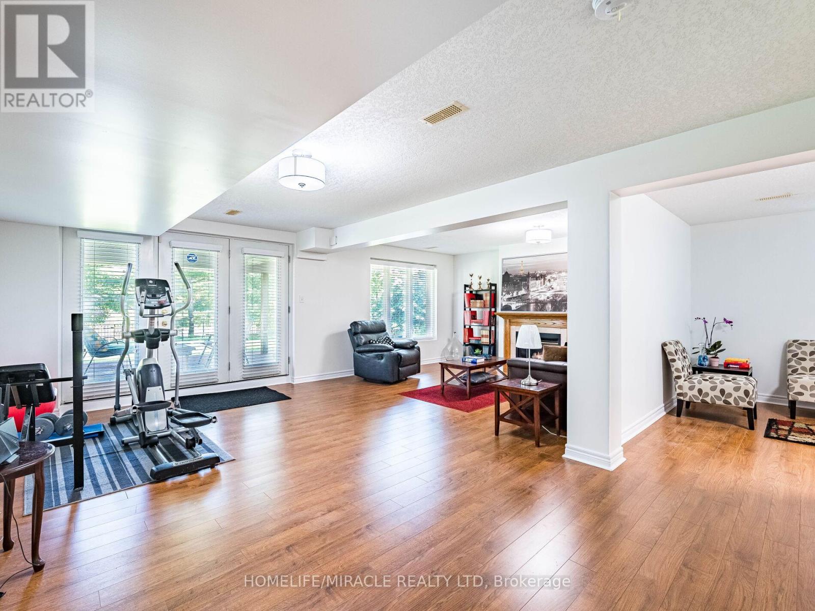 678 Salzburg Drive, Waterloo, Ontario  N2V 2N8 - Photo 28 - X12602228