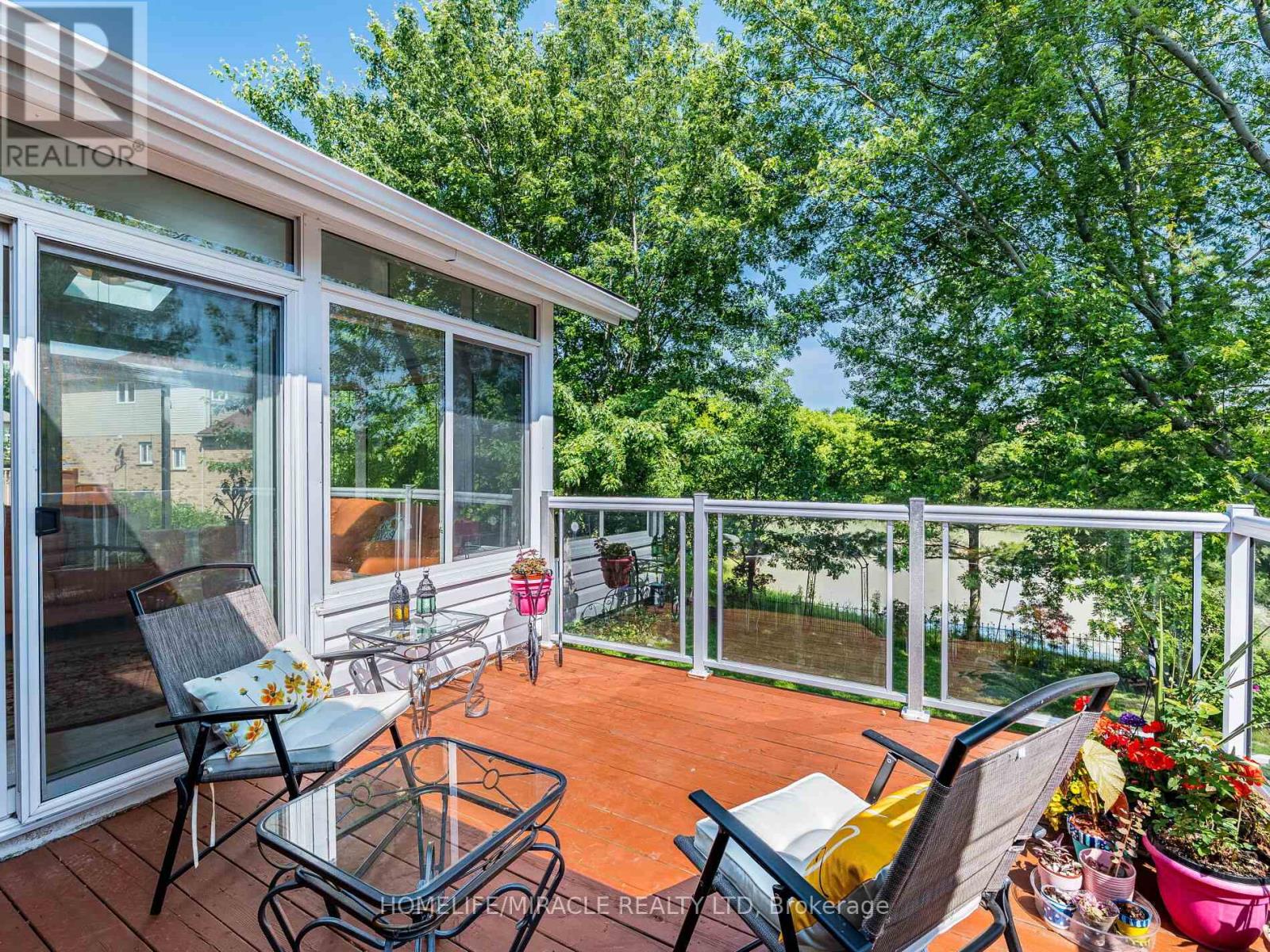 678 Salzburg Drive, Waterloo, Ontario  N2V 2N8 - Photo 36 - X12602228