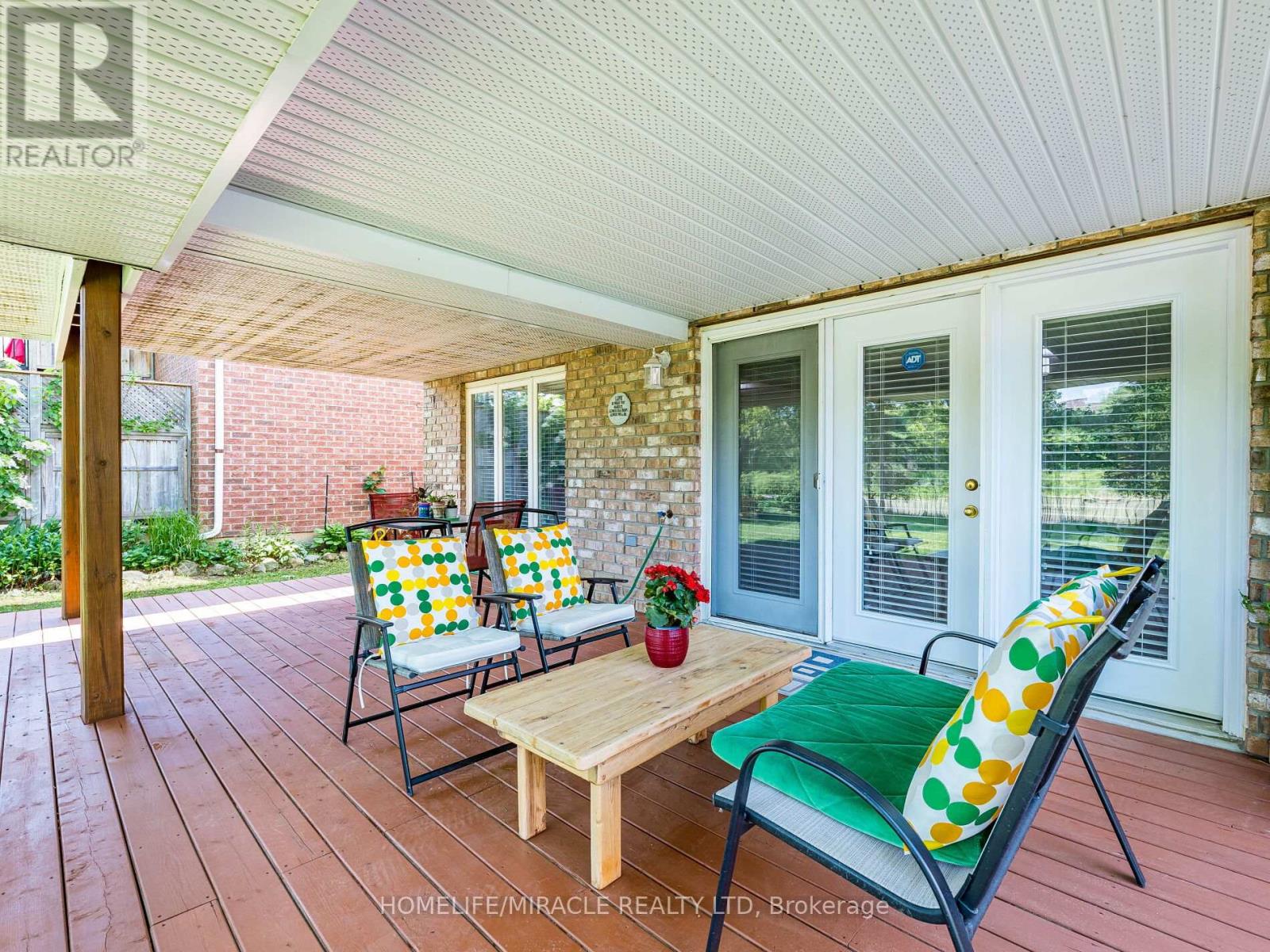 678 Salzburg Drive, Waterloo, Ontario  N2V 2N8 - Photo 38 - X12602228