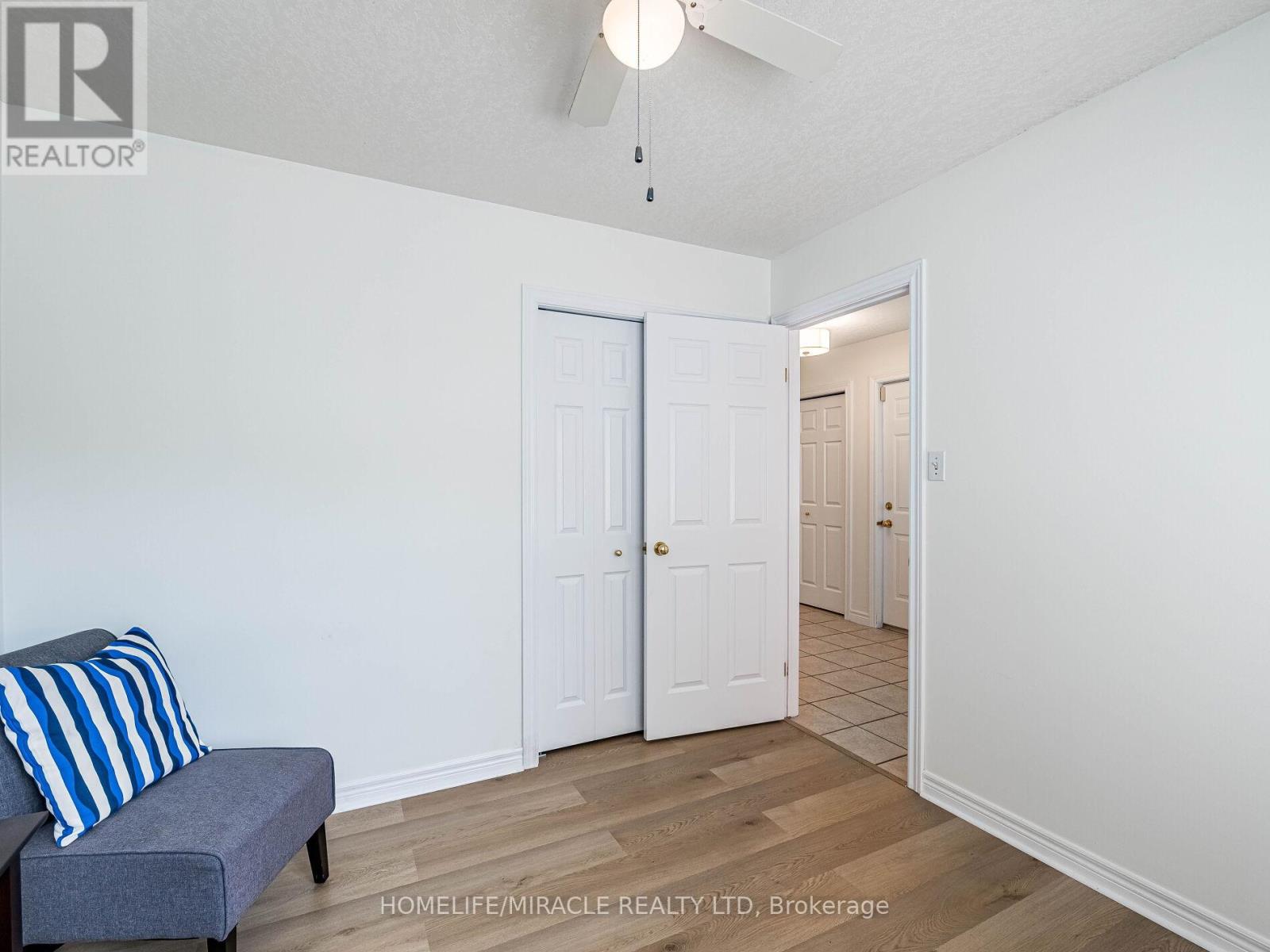 678 Salzburg Drive, Waterloo, Ontario  N2V 2N8 - Photo 7 - X12602228