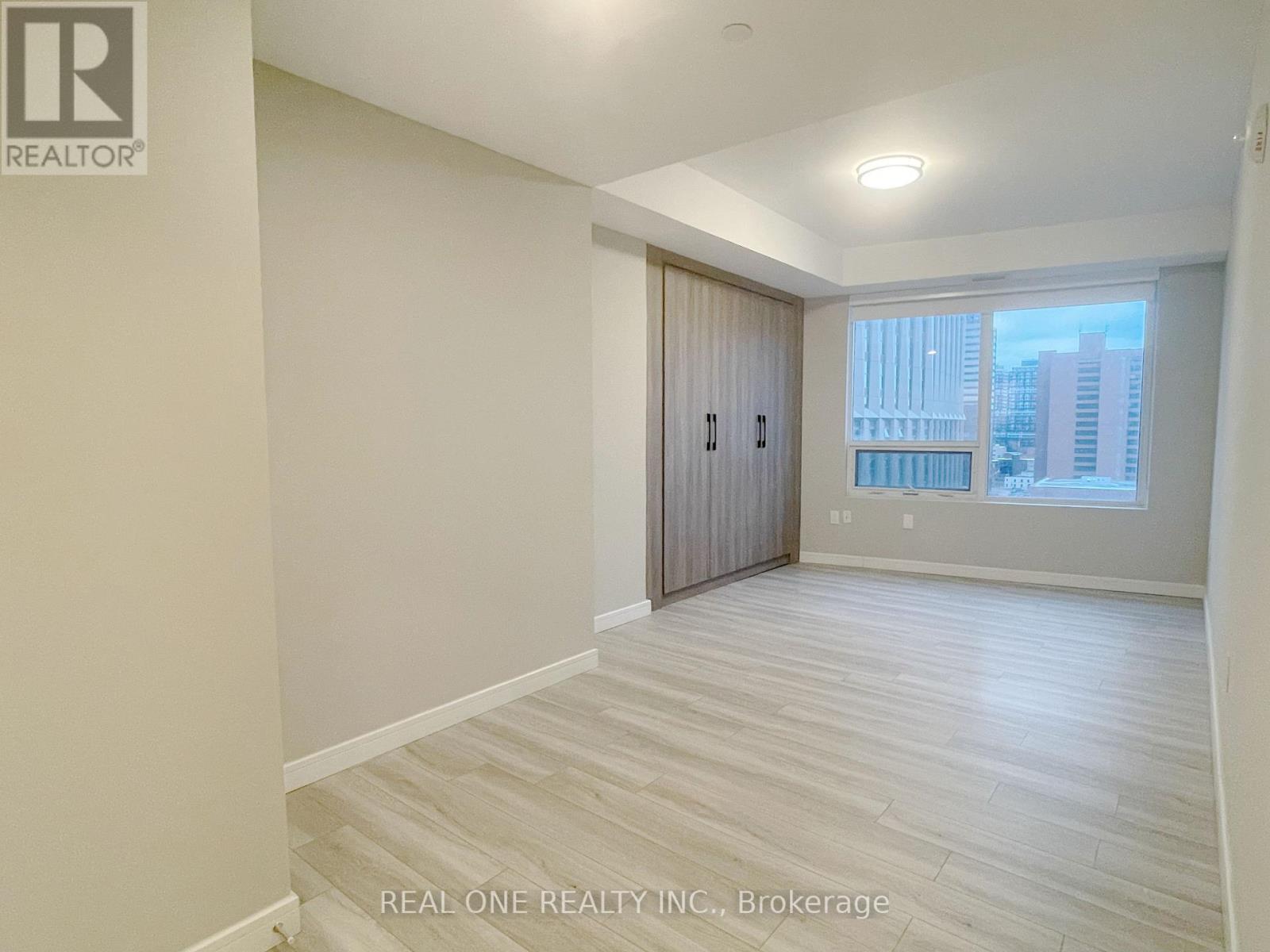 1404 - 20 George Street, Hamilton, Ontario  L8P 0C4 - Photo 14 - X12602264