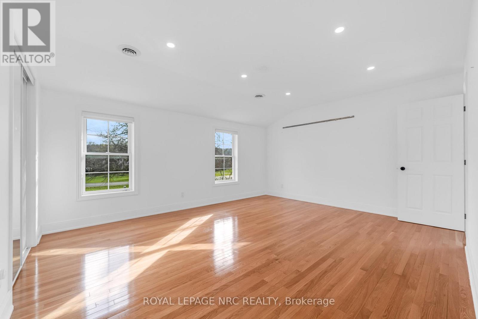 14554 Niagara River Parkway, Niagara-On-The-Lake, Ontario  L0S 1L0 - Photo 30 - X12591318