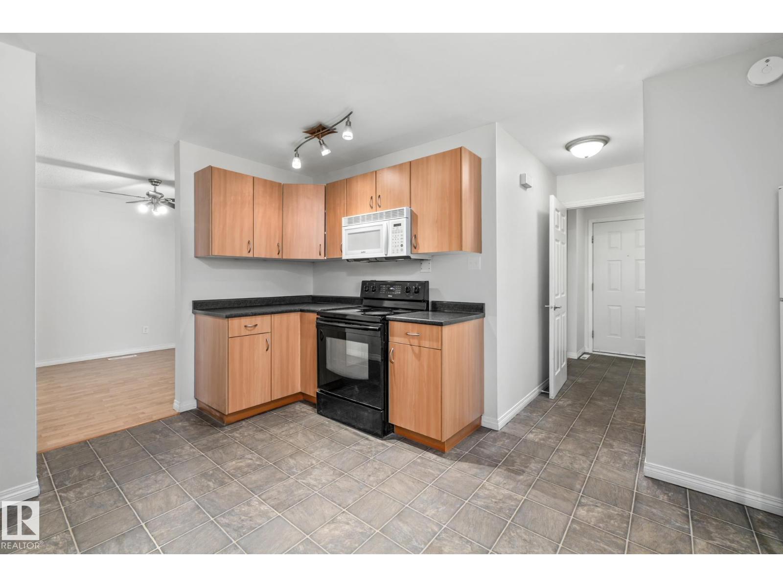 145b Royal Rd Nw, Edmonton, Alberta  T6J 2E7 - Photo 6 - E4467429