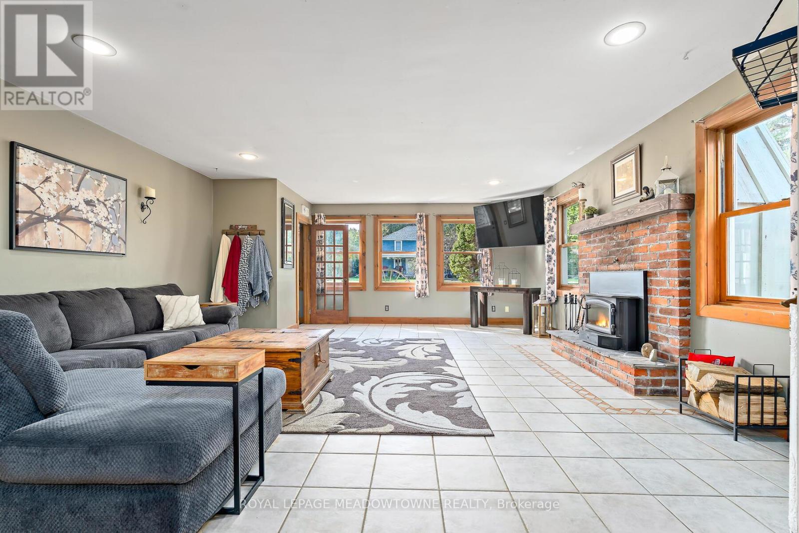 9201 24 Side Road, Erin, Ontario  N0B 1Z0 - Photo 5 - X12598556