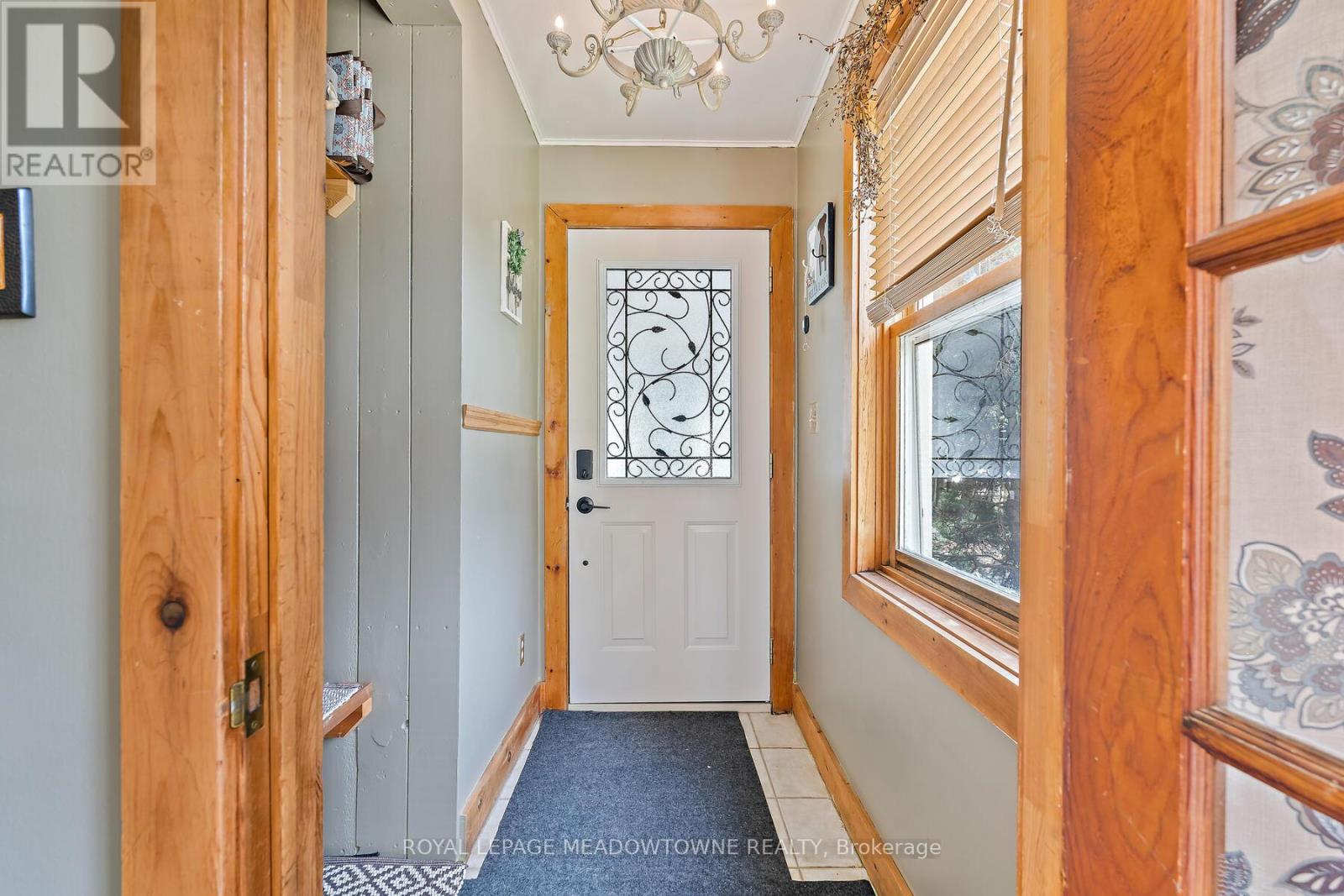 9201 24 Side Road, Erin, Ontario  N0B 1Z0 - Photo 4 - X12598556