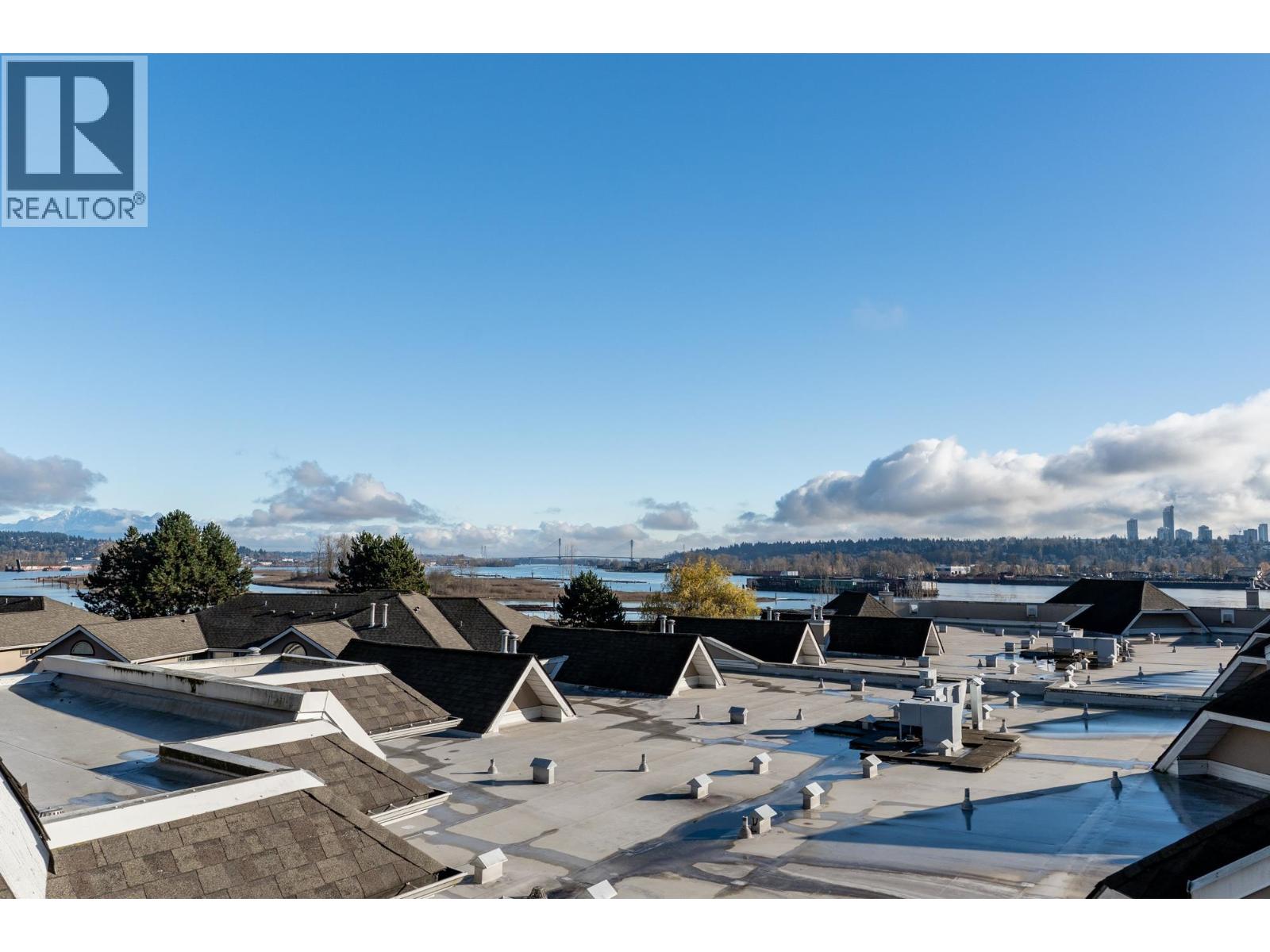 401 25 Richmond Street, New Westminster, British Columbia V3L 5P9 - Photo 1 - R3072211