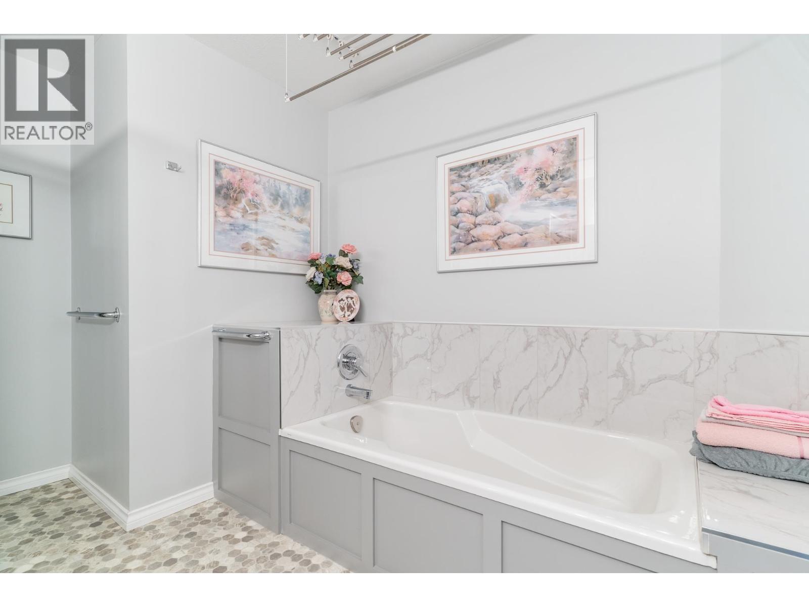 401 25 Richmond Street, New Westminster, British Columbia V3L 5P9 - Photo 22 - R3072211