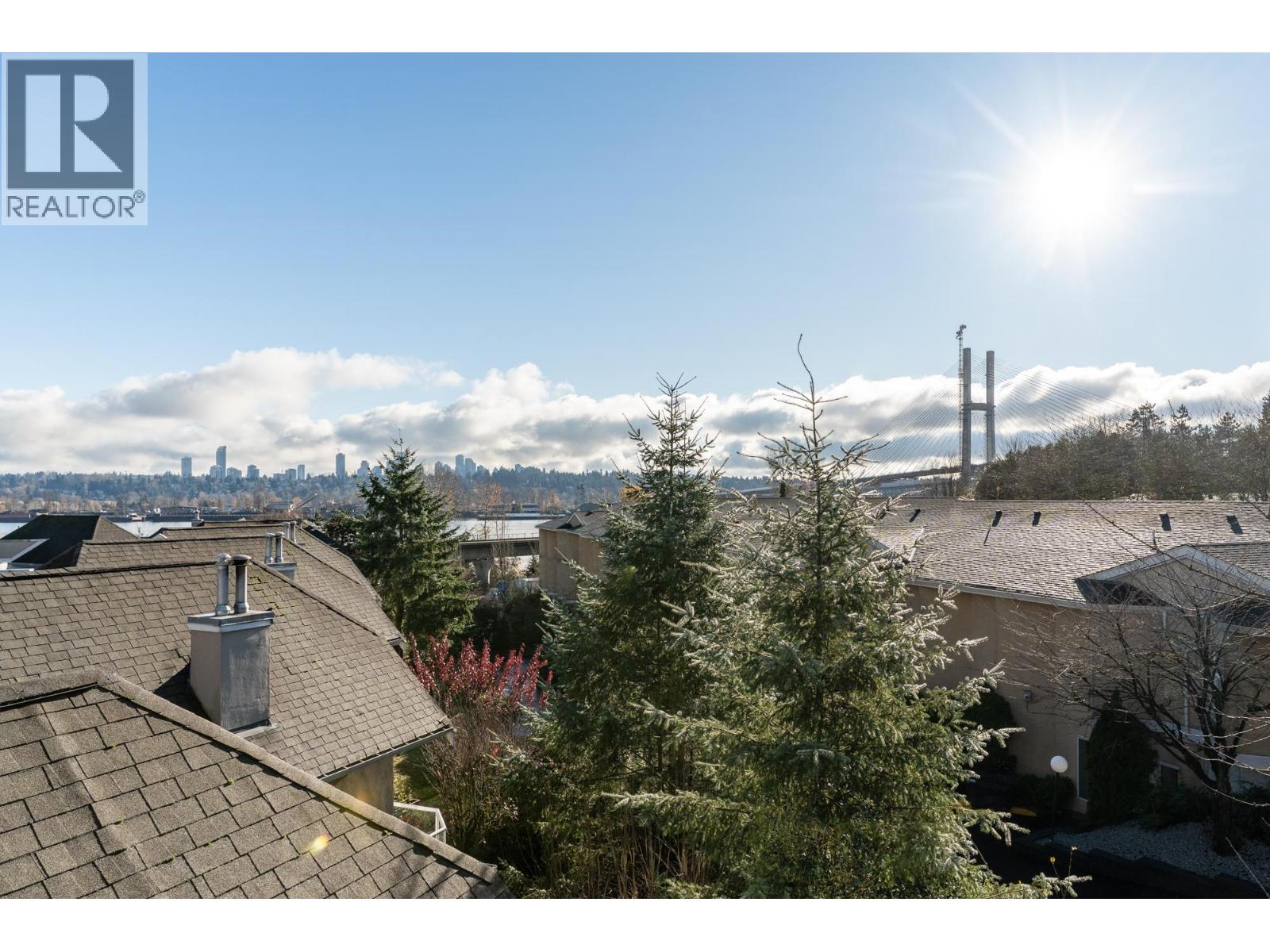 401 25 Richmond Street, New Westminster, British Columbia V3L 5P9 - Photo 3 - R3072211