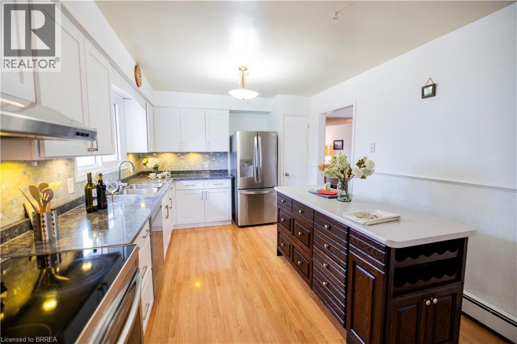 18 Old Farm Road, Brantford, Ontario N3R 6P5 - Photo 13 - 40780407