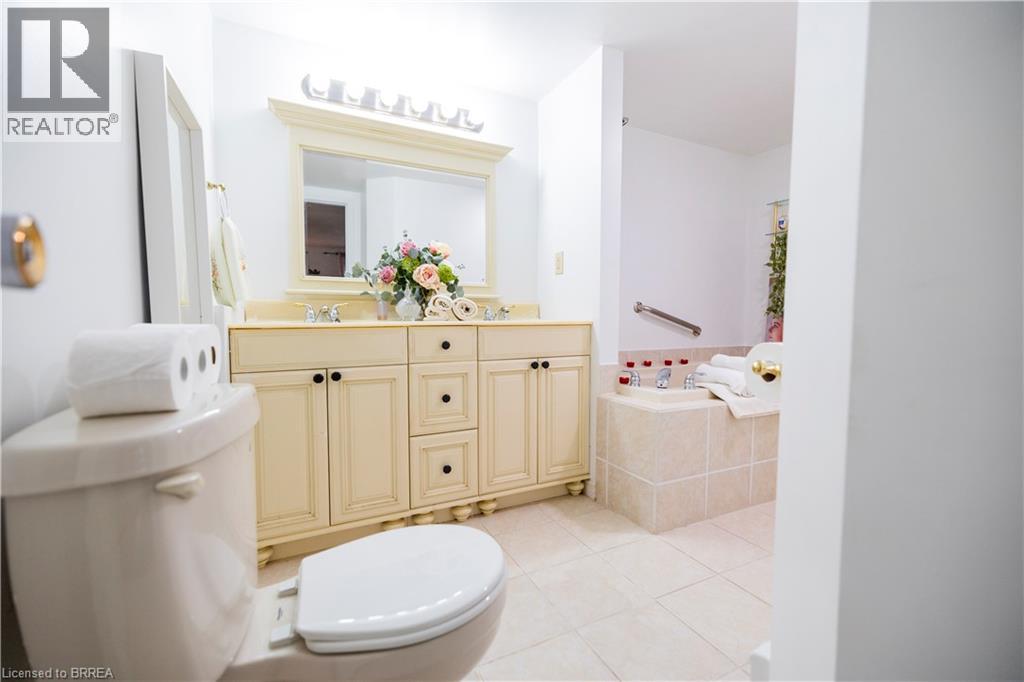 18 Old Farm Road, Brantford, Ontario N3R 6P5 - Photo 28 - 40780407