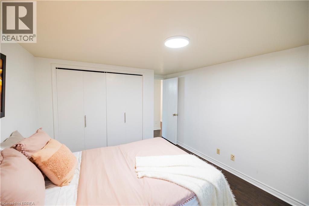 18 Old Farm Road, Brantford, Ontario N3R 6P5 - Photo 32 - 40780407