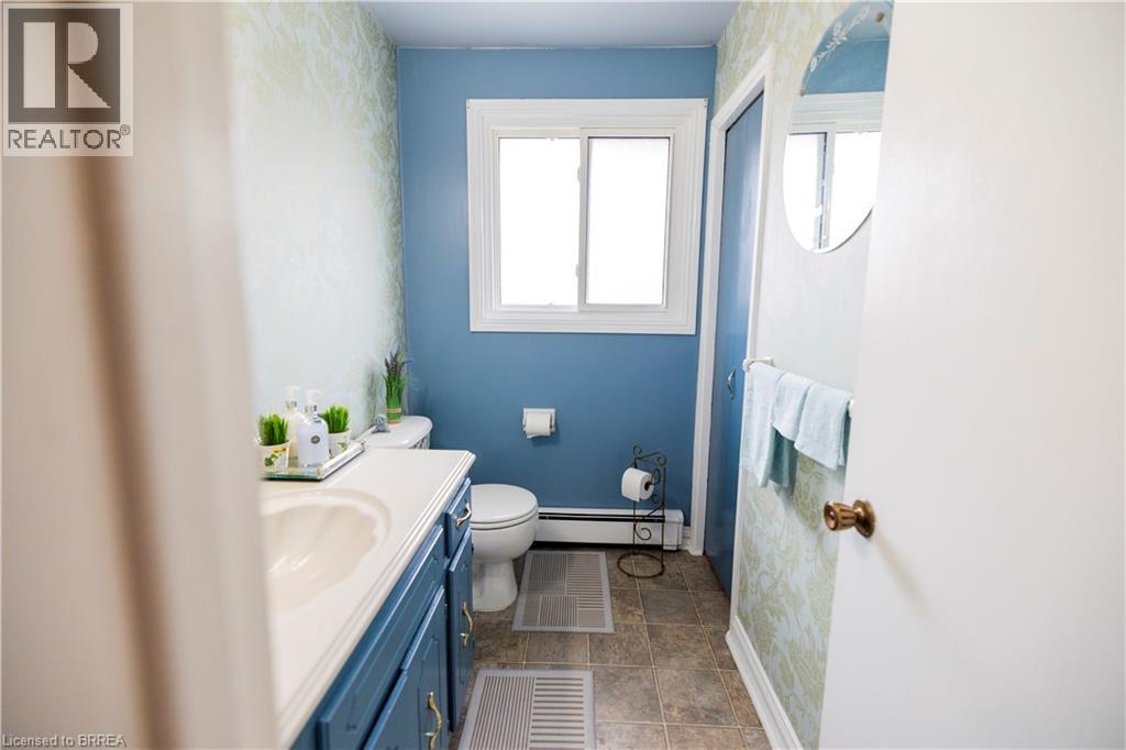 18 Old Farm Road, Brantford, Ontario N3R 6P5 - Photo 20 - 40780407