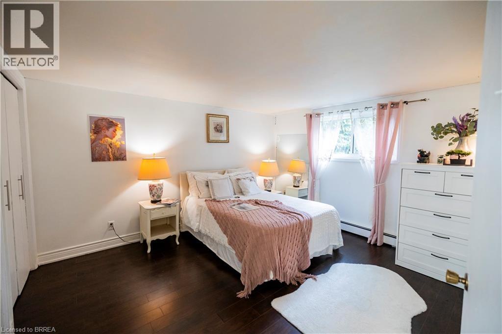 18 Old Farm Road, Brantford, Ontario N3R 6P5 - Photo 24 - 40780407