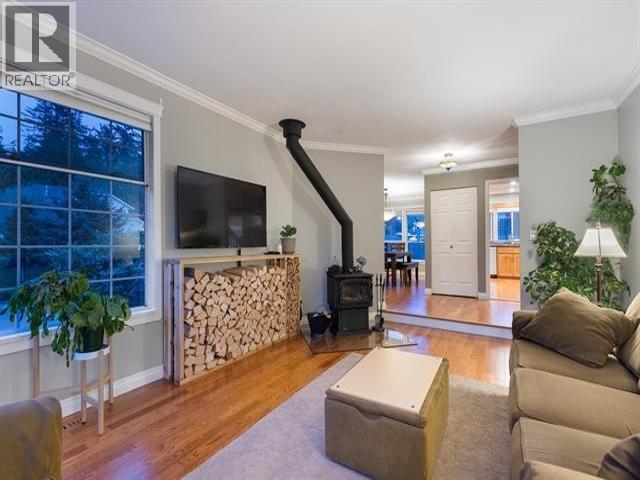 23390 123 Avenue, Maple Ridge, British Columbia  V2X 0P7 - Photo 4 - R3072246