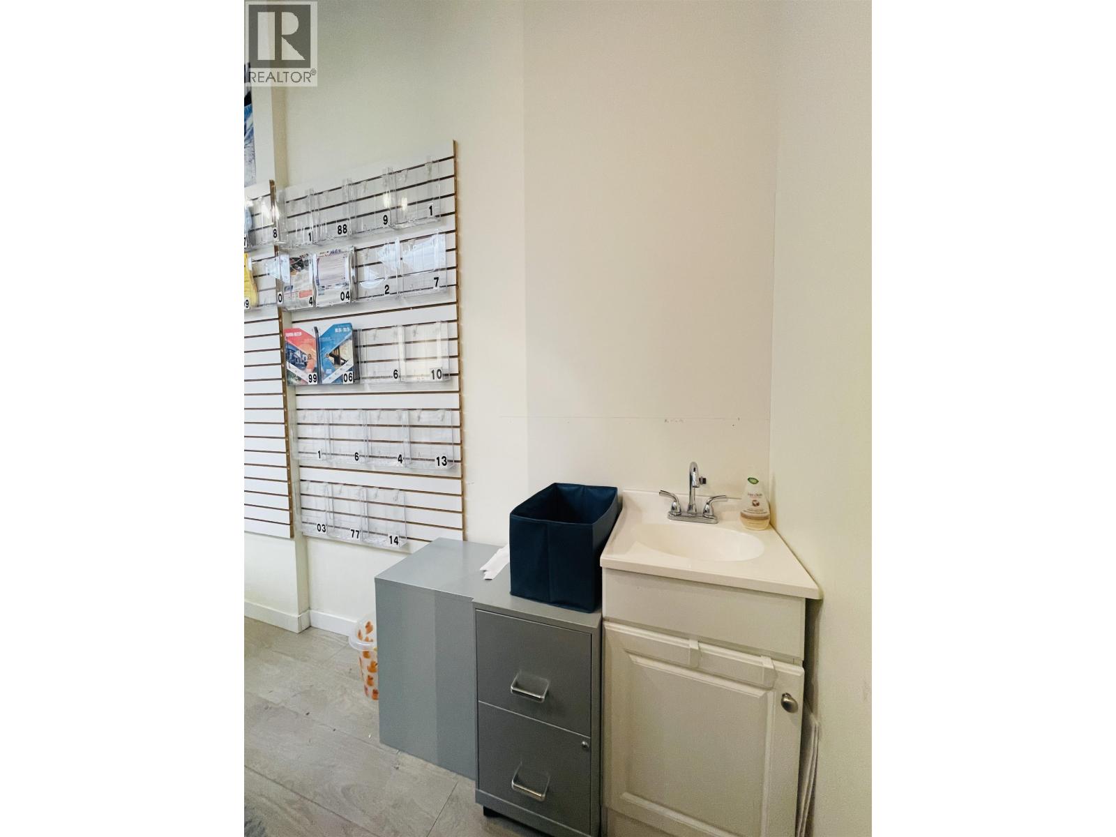 2325 4000 No. 3 Road, Richmond, British Columbia V6X 0J8 - Photo 3 - C8074324