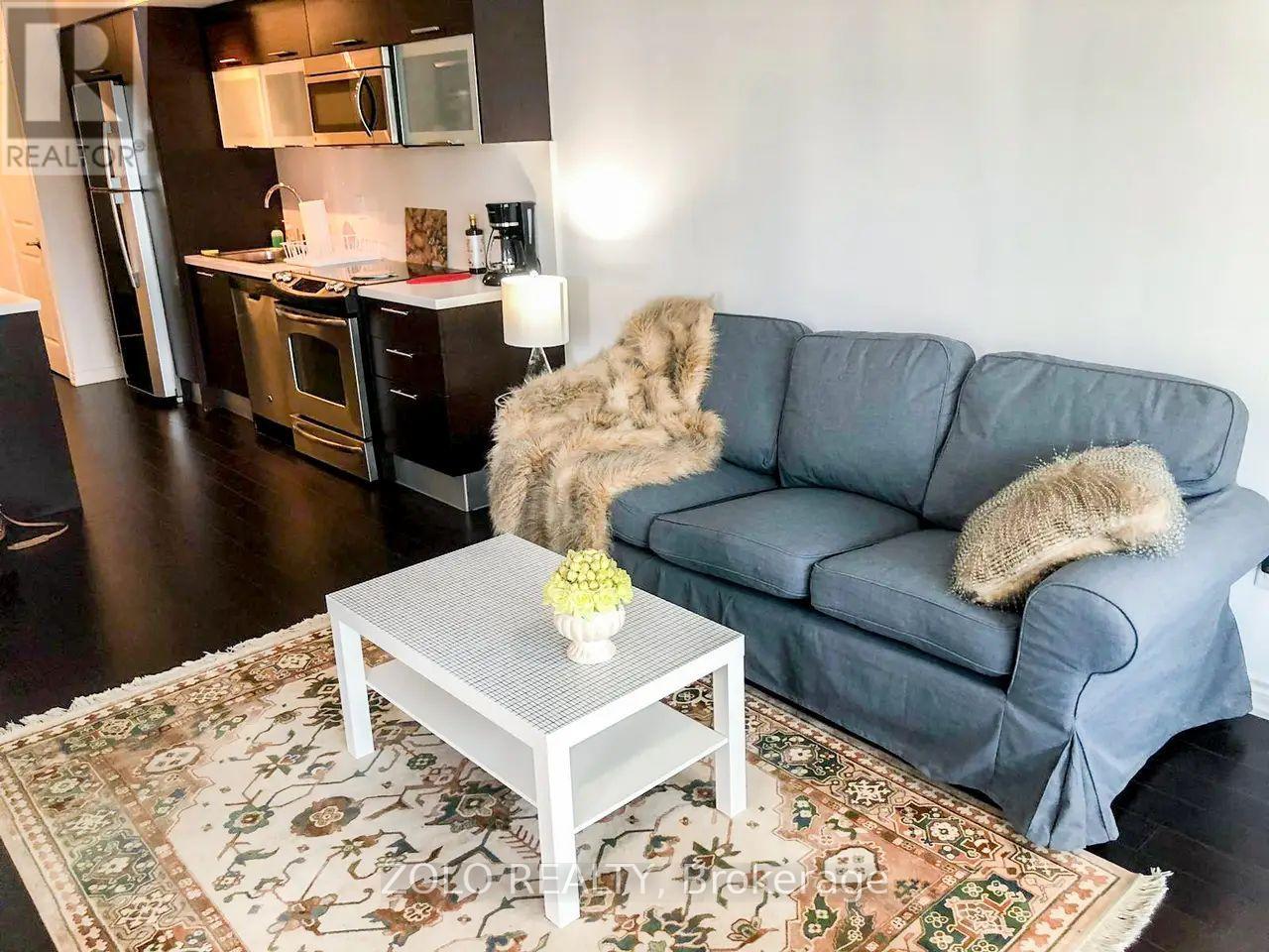 2701 - 386 Yonge Street, Toronto, Ontario  M5B 0A5 - Photo 2 - C12602358