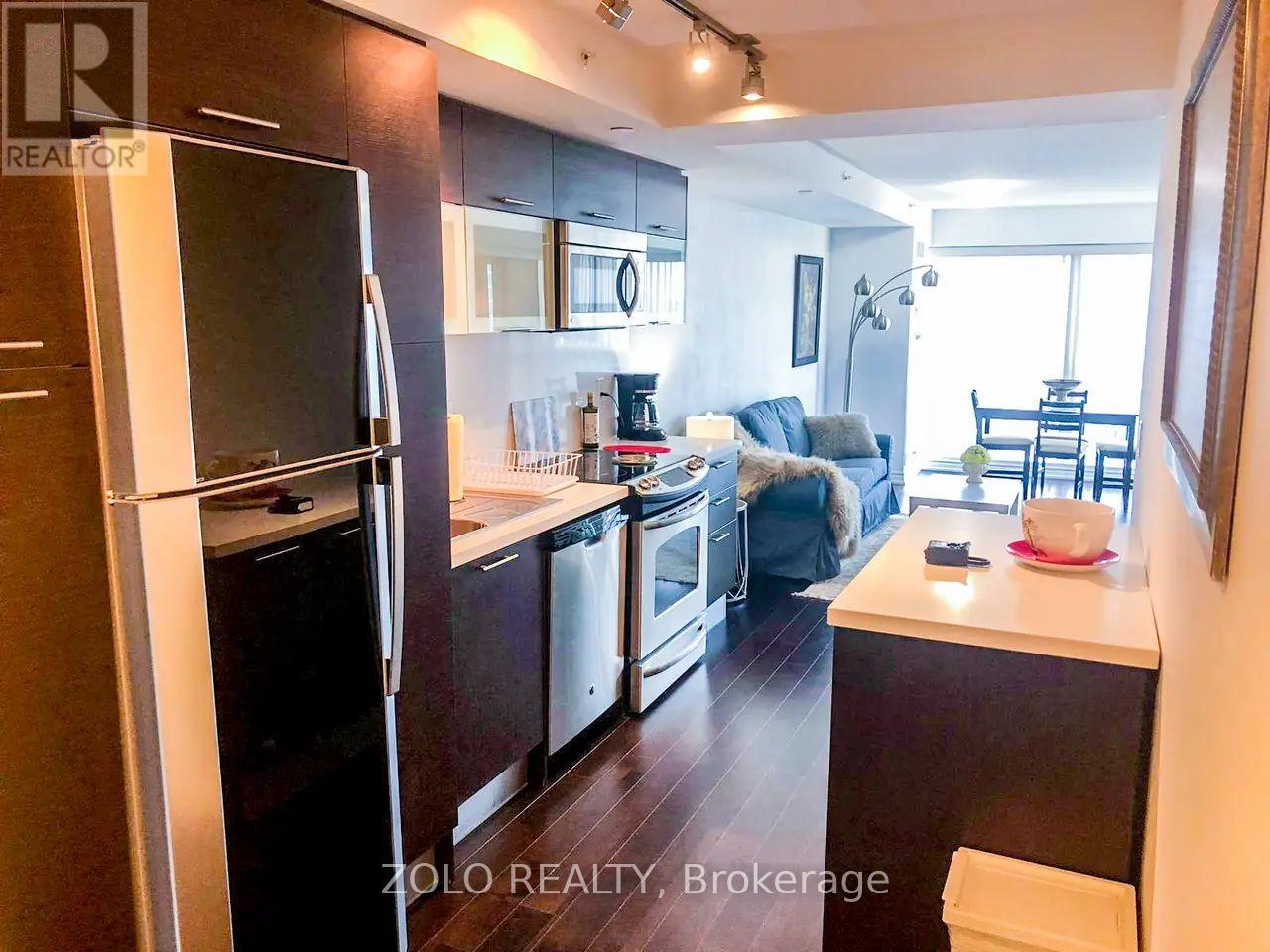 2701 - 386 Yonge Street, Toronto, Ontario  M5B 0A5 - Photo 7 - C12602358