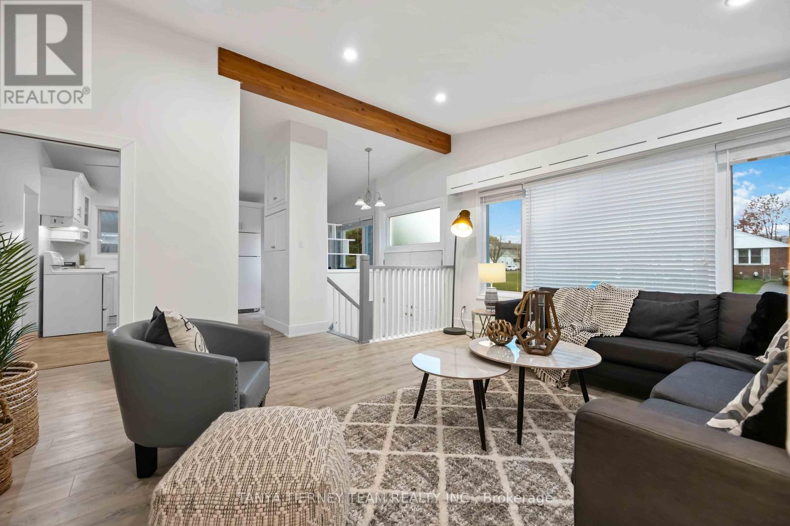 929 Masson Street, Oshawa, Ontario  L1G 5B3 - Photo 5 - E12602298