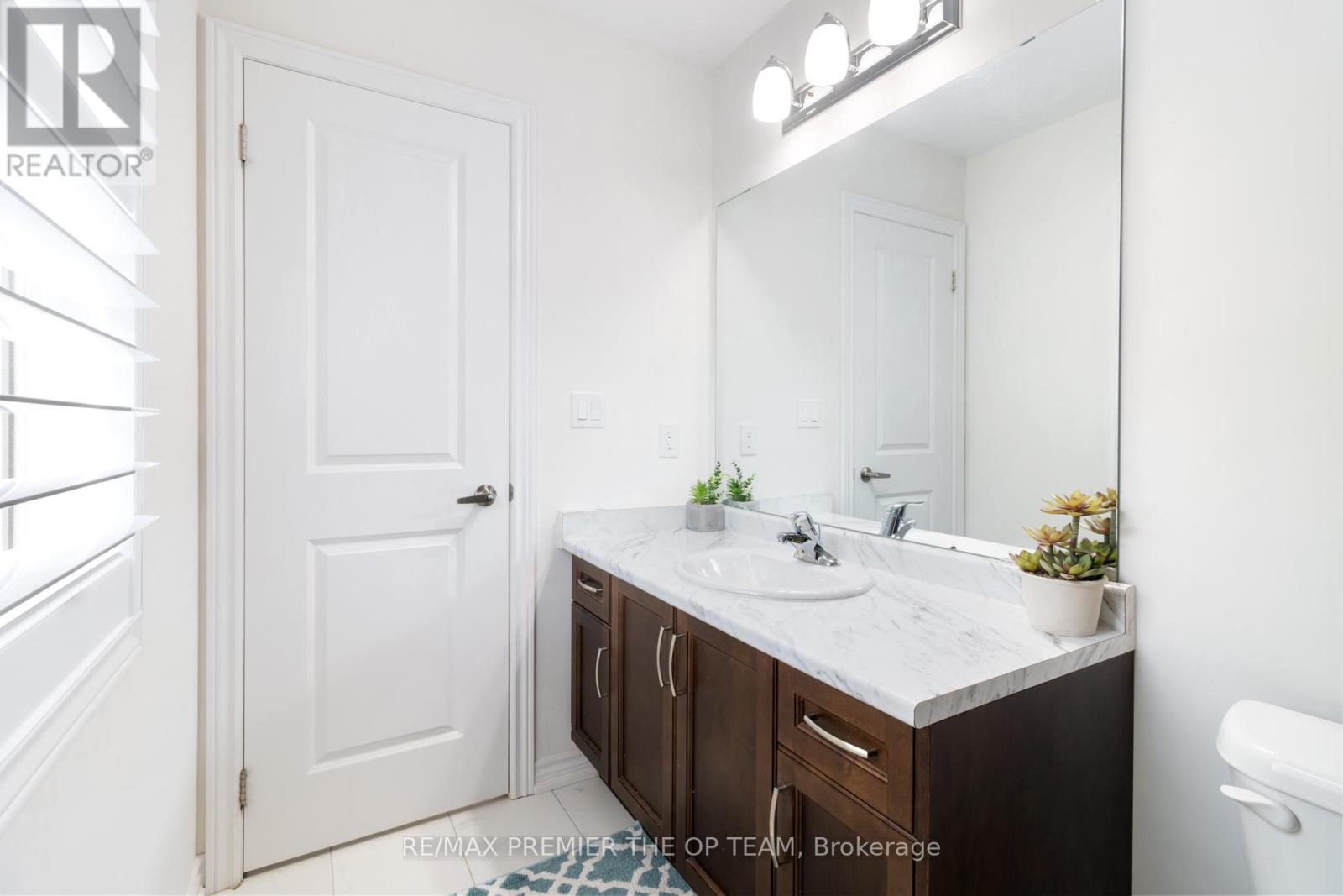 1941 Don White Court, Oshawa, Ontario L1K 1A1 - Photo 35 - E12602324