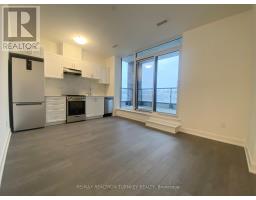 305 - 705 DAVIS DRIVE, Newmarket, Ontario